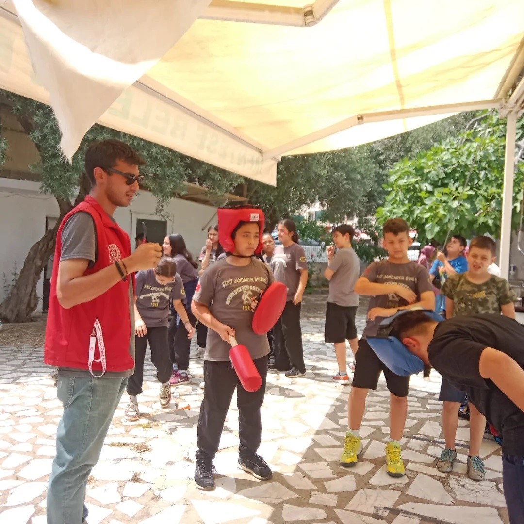 Menteşe’de gençler hem eğlendiler, hem de öğrendiler