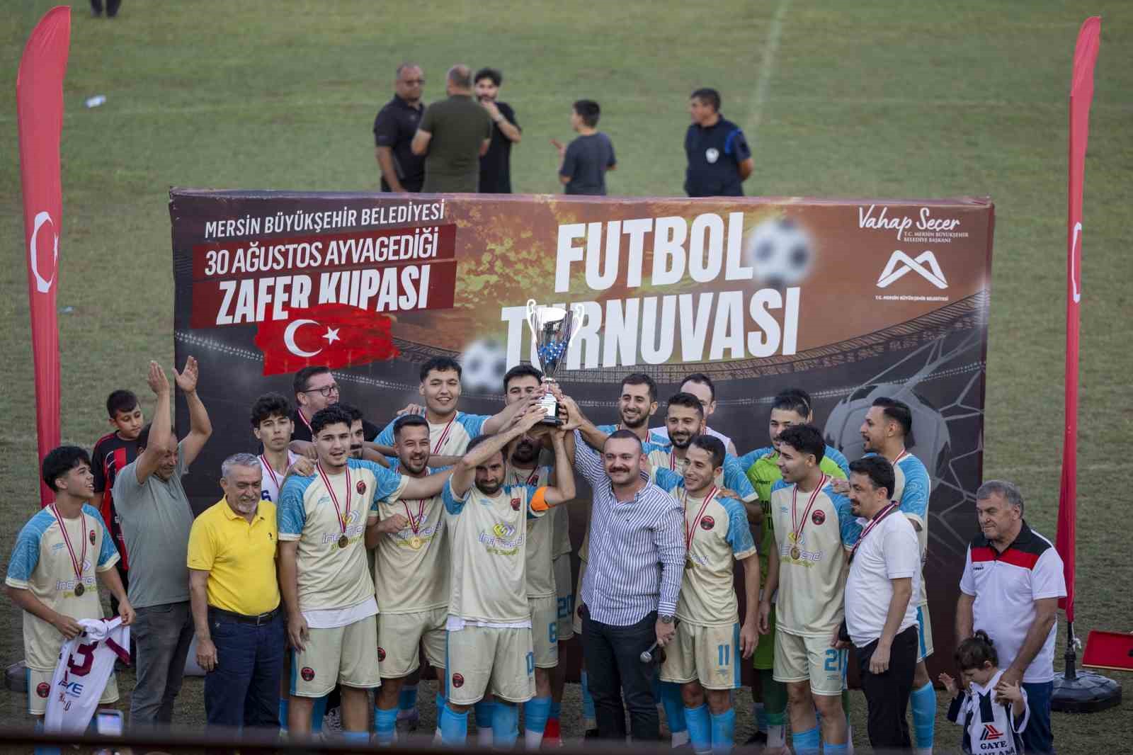 Mersin&rsquo;de 30 Ağustos Zafer Kupasında şampiyonlar belli oldu