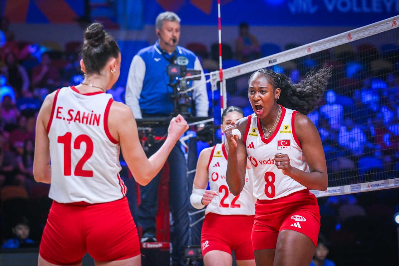 A Milli Kadın Voleybol Takımı, Milletler Ligi’nde yarı finale yükseldi