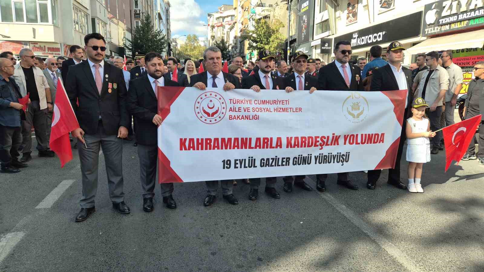 Tekirdağ’da Gaziler Günü’nde anlamlı yürüyüş