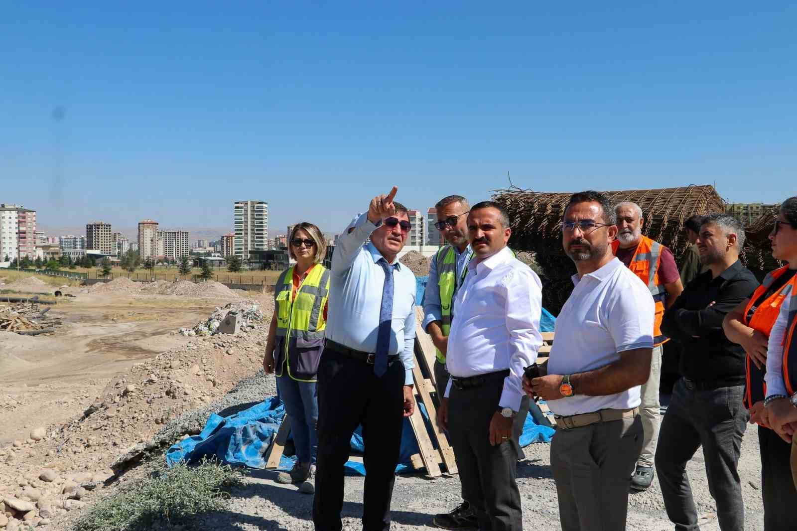 Talas&rsquo;ta yurt yatırımları hız kesmeden s&uuml;r&uuml;yor