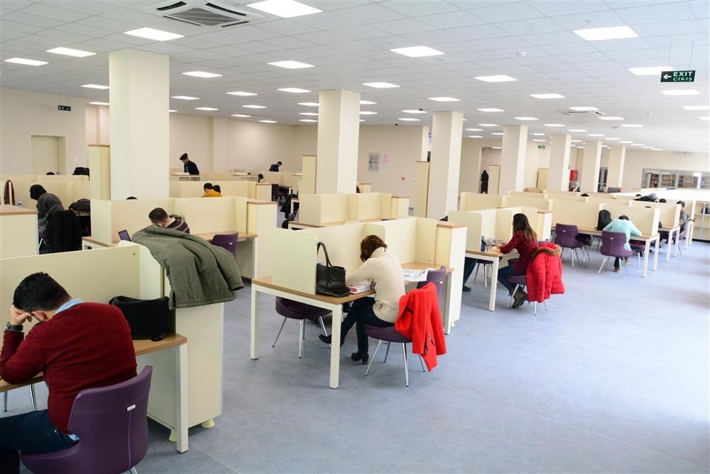 Sivas’ta kütüphanelerin ziyaretçisi azalıyor