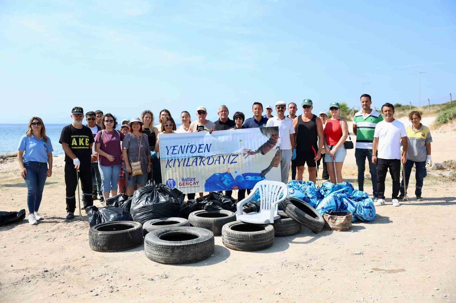 Didim&rsquo;de minik tasarımcılar geri d&ouml;n&uuml;ş&uuml;m defilesiyle &ccedil;evreye dikkat &ccedil;ekti