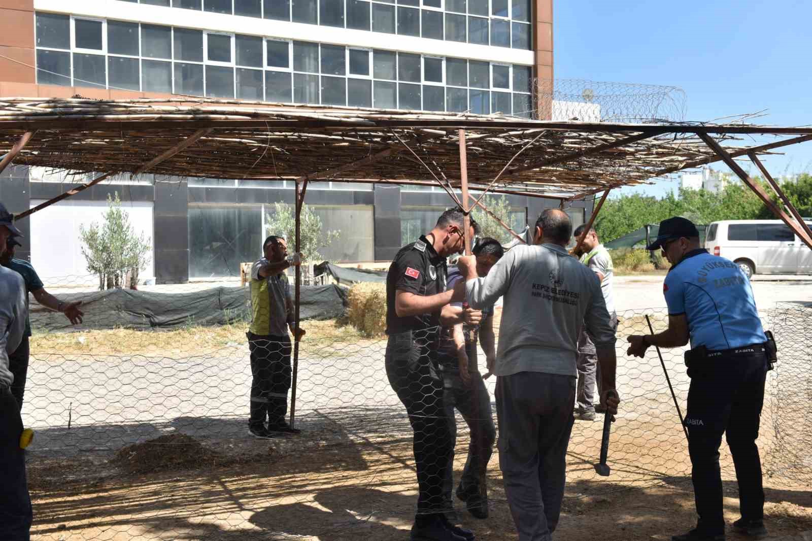 Kepez&rsquo;de izinsiz kurban satışına sıkı denetim