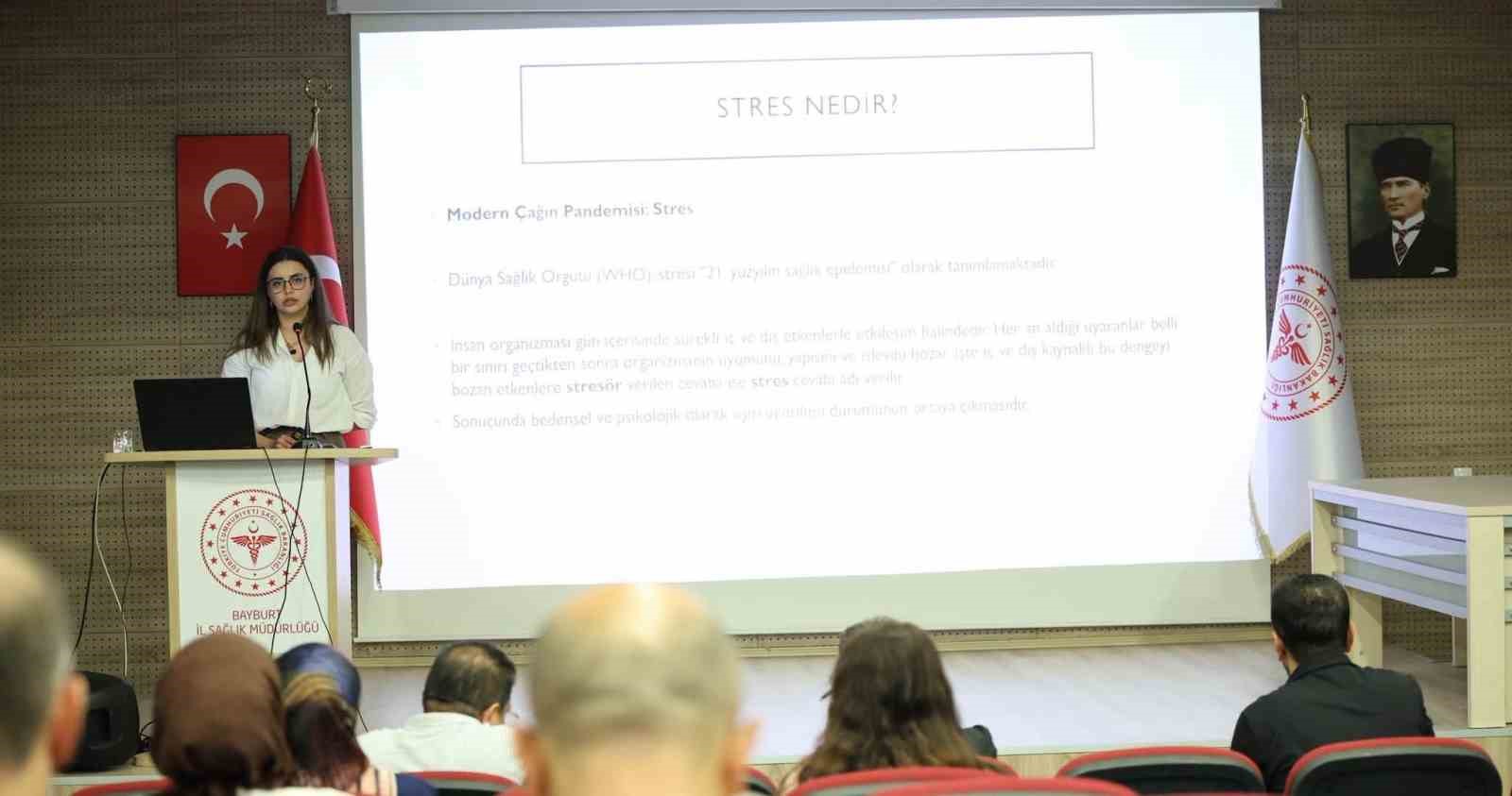 Bayburt İl Sağlık M&uuml;d&uuml;rl&uuml;ğ&uuml;nden personele stres y&ouml;netimi eğitimi
