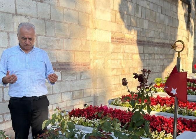 Malatya İş İnsanları Platformu Başkanı Özköse: "O gece Türkiye diz çökmedi"
