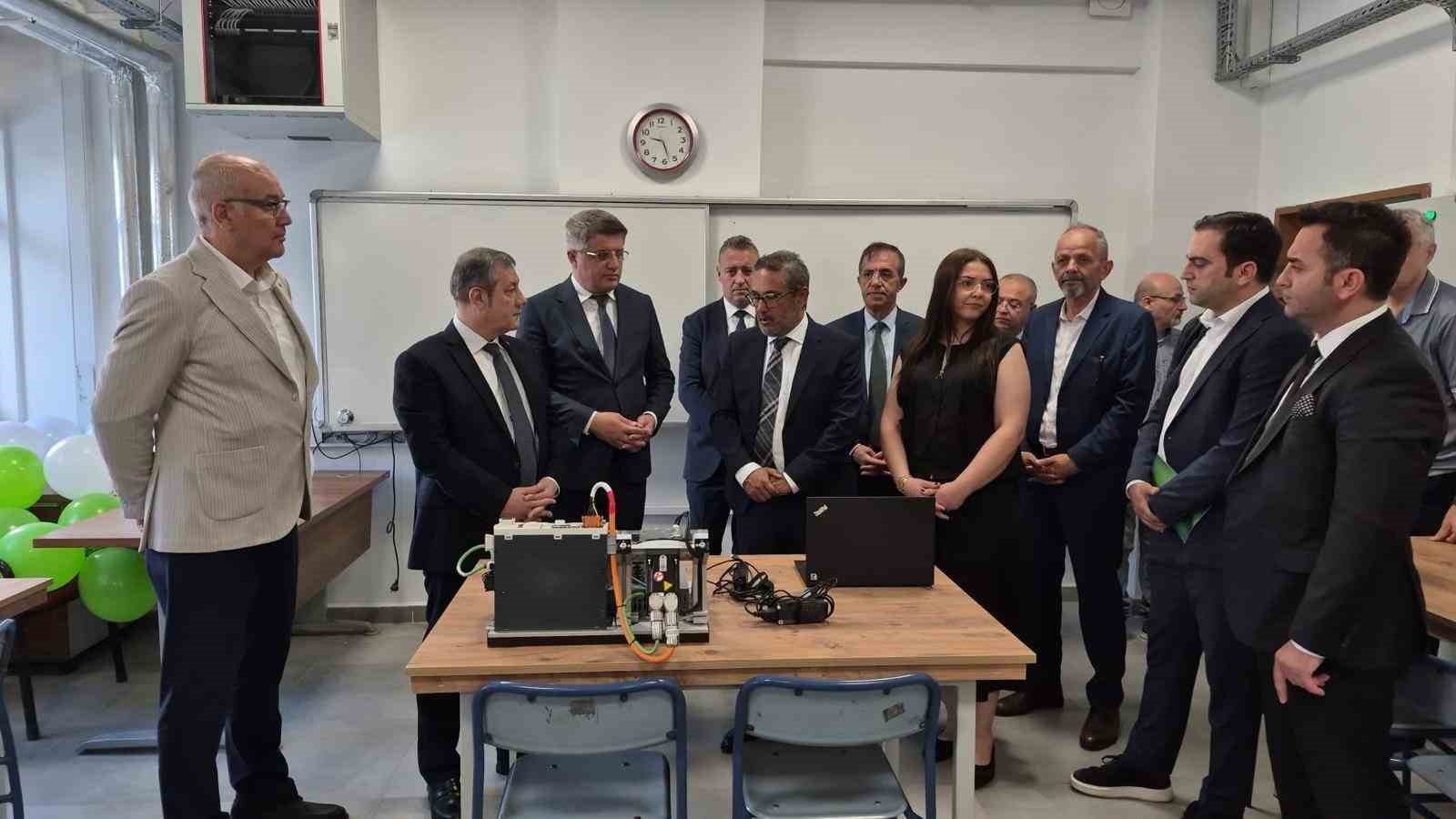 Samsun&rsquo;da meslek lisesinde &rsquo;Otomasyon At&ouml;lyesi&rsquo; a&ccedil;ıldı