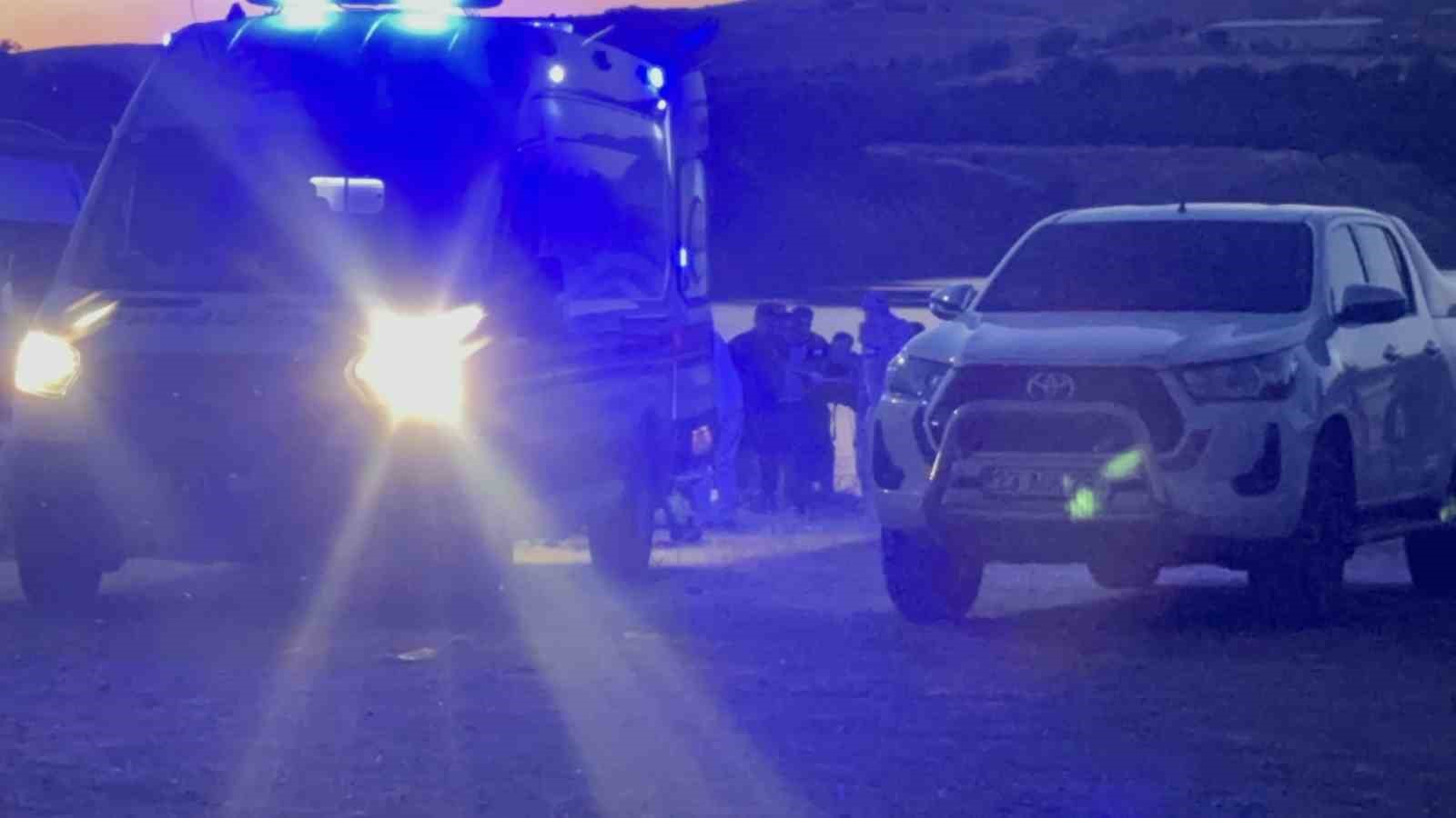 Elazığ’da babasıyla baraj gölüne giren genç boğuldu