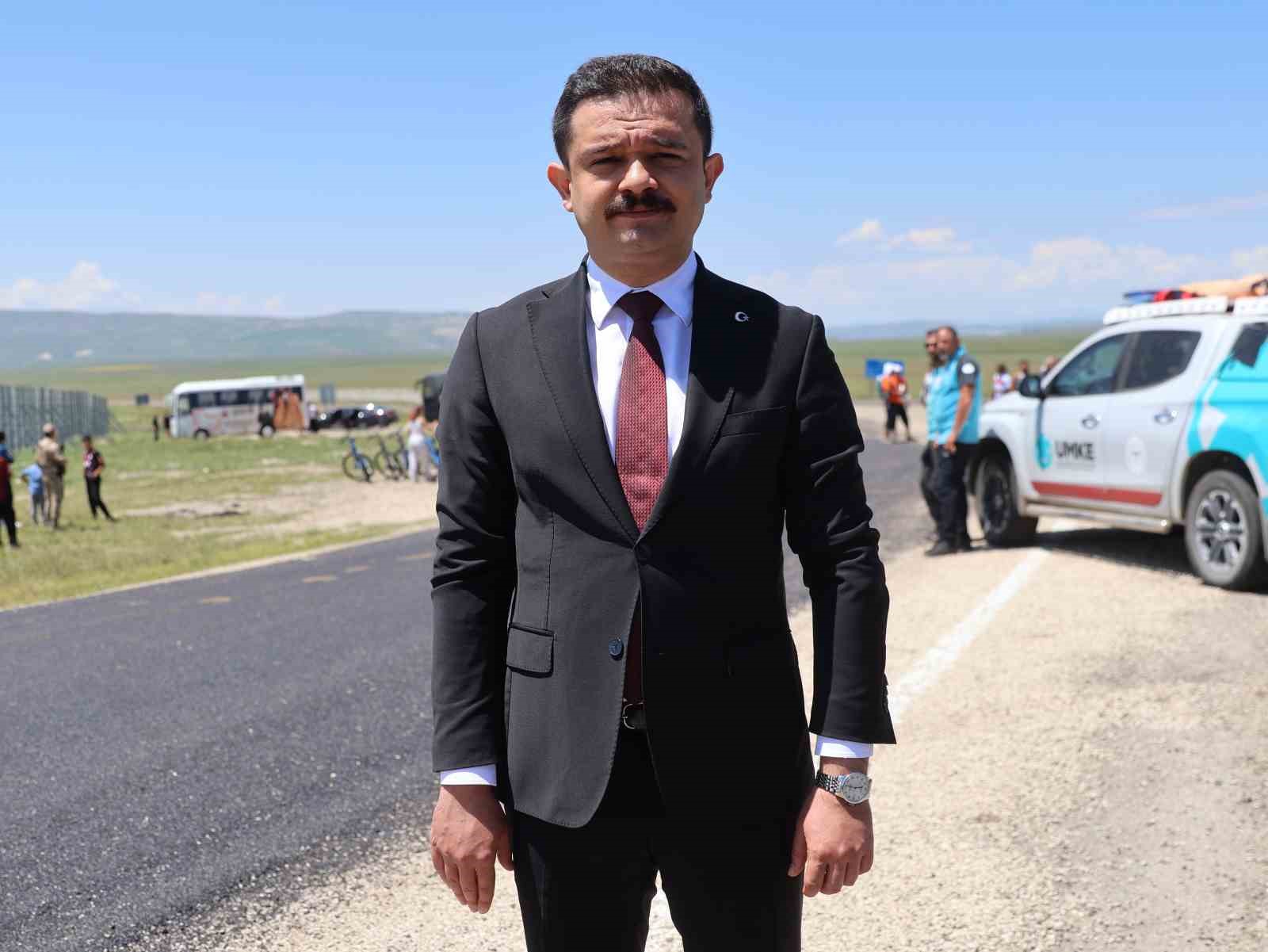 "Ter&ouml;rs&uuml;z T&uuml;rkiye" i&ccedil;in 20 km pedal &ccedil;evirdiler