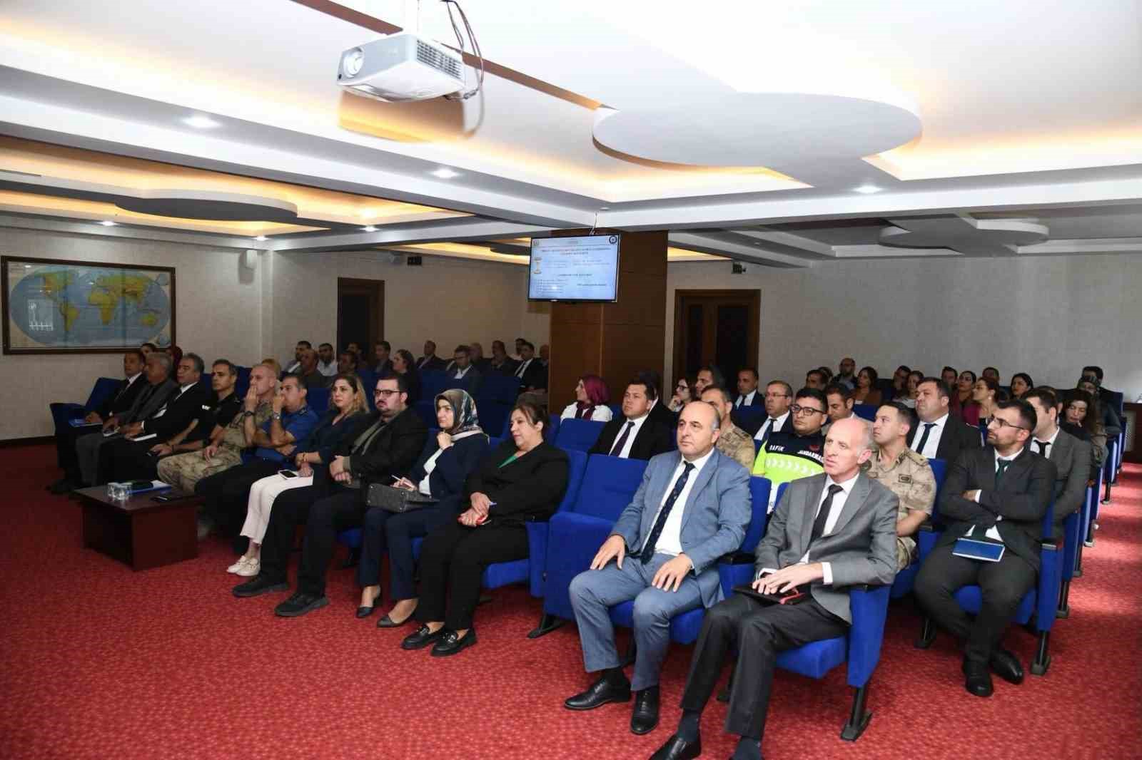 Ardahan&rsquo;da 2026-2027 eğitim &ouml;ğretim yılı okul g&uuml;venliği toplantısı yapıldı