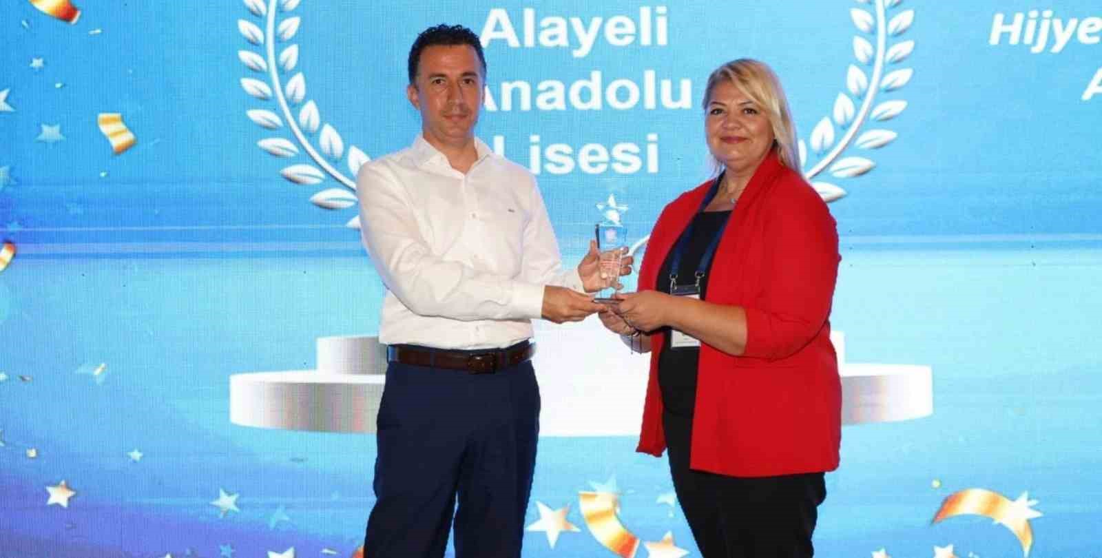 "Tertemiz yarınlar okullardan başlar" yarışmasında Gediz rüzgârı