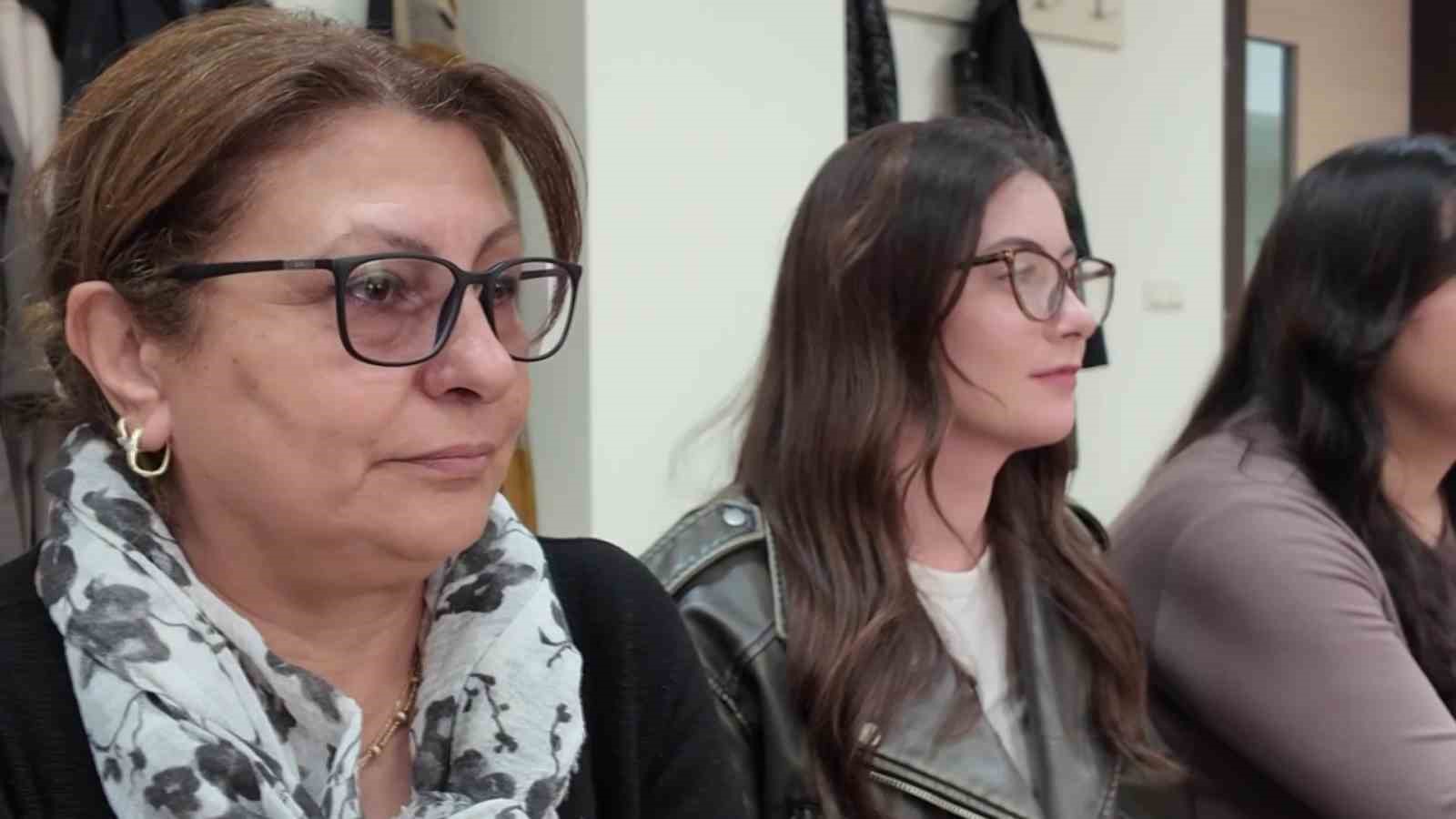 Gen&ccedil;ler sordu, "Tecr&uuml;be" yanıtladı: ET&Uuml;&rsquo;de kuşaklar arası g&ouml;n&uuml;l k&ouml;pr&uuml;s&uuml;