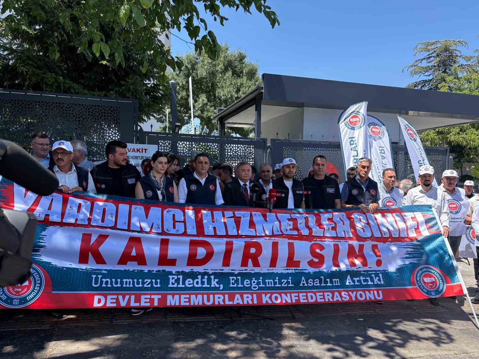 100 yıllık memurin kanunda değişiklik talebi
