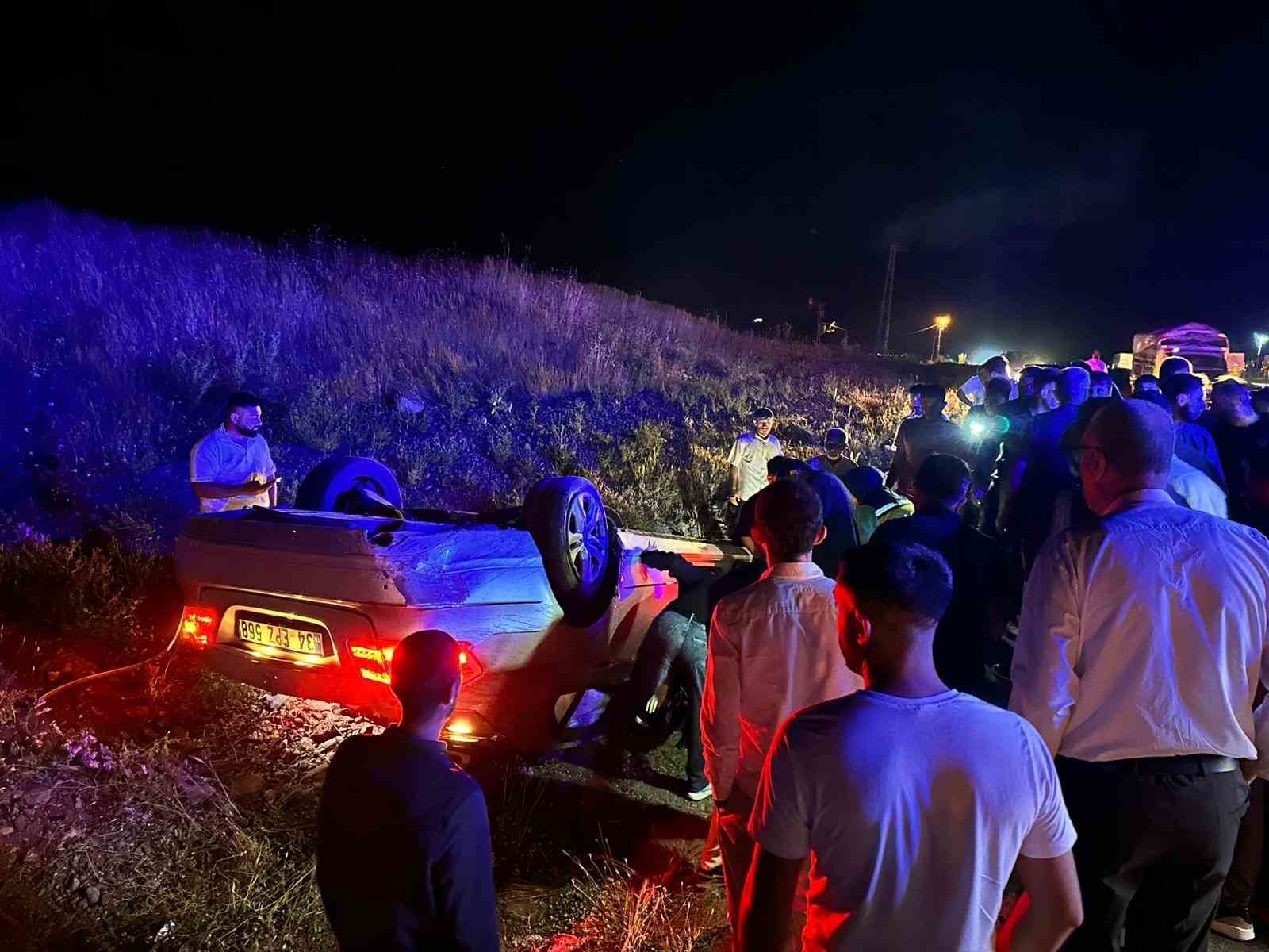 Bingöl’de otomobil takla attı: 1 yaralı