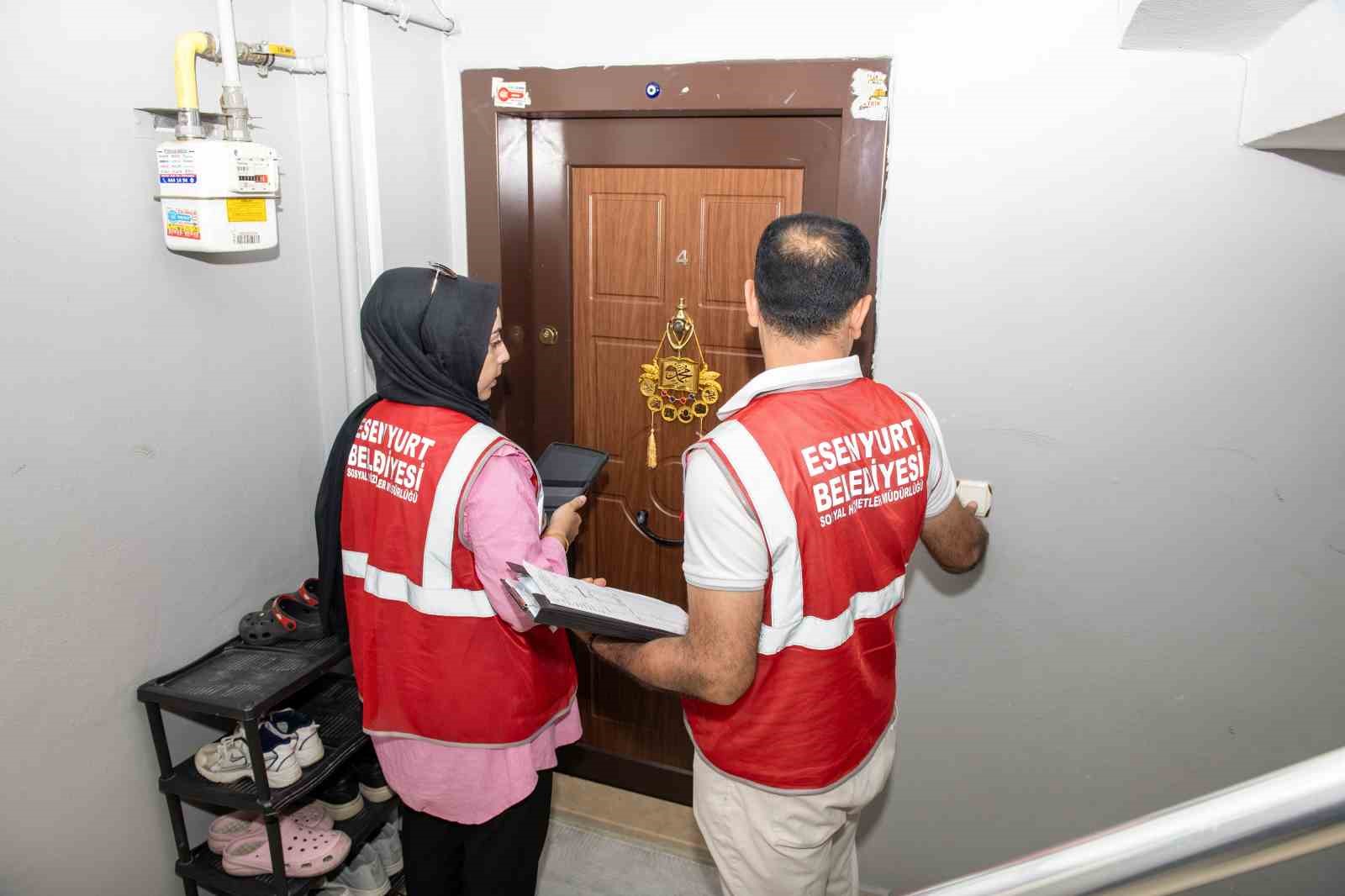 Esenyurt Belediyesi ihtiyaç sahibi vatandaşların yanında
