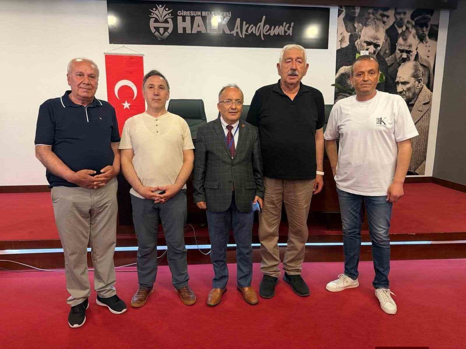 Giresun Gazeteciler Derneği’nde Bekir Bayram güven tazeledi