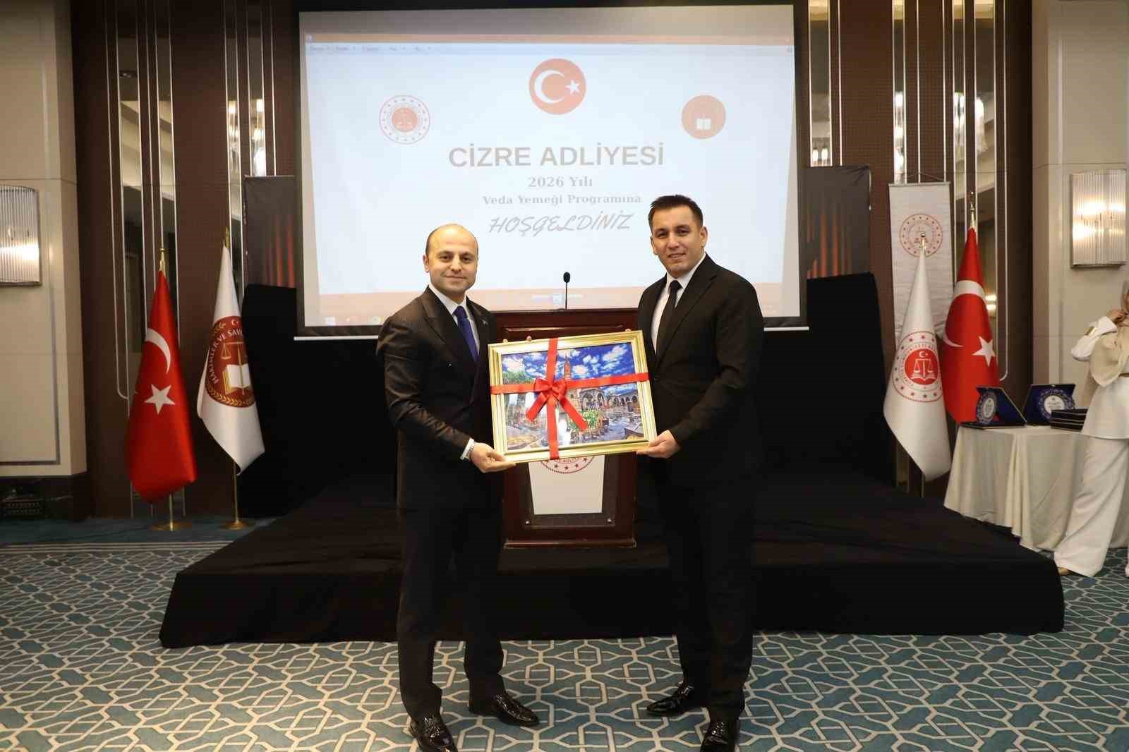 Cizre&rsquo;de tayini &ccedil;ıkan hakim ve savcılar onuruna veda gecesi d&uuml;zenlendi