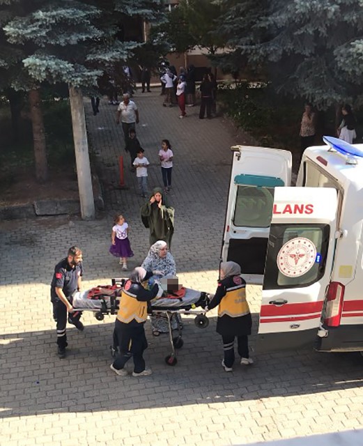Kastamonu’da 5. kattan düşen 4 yaşındaki çocuk ağır yaralandı