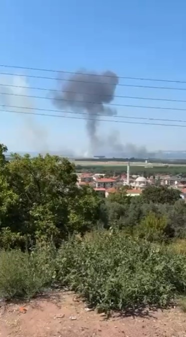Yalova&rsquo;da kaza kırıma uğrayan u&ccedil;ağın d&uuml;şme anı kamerada