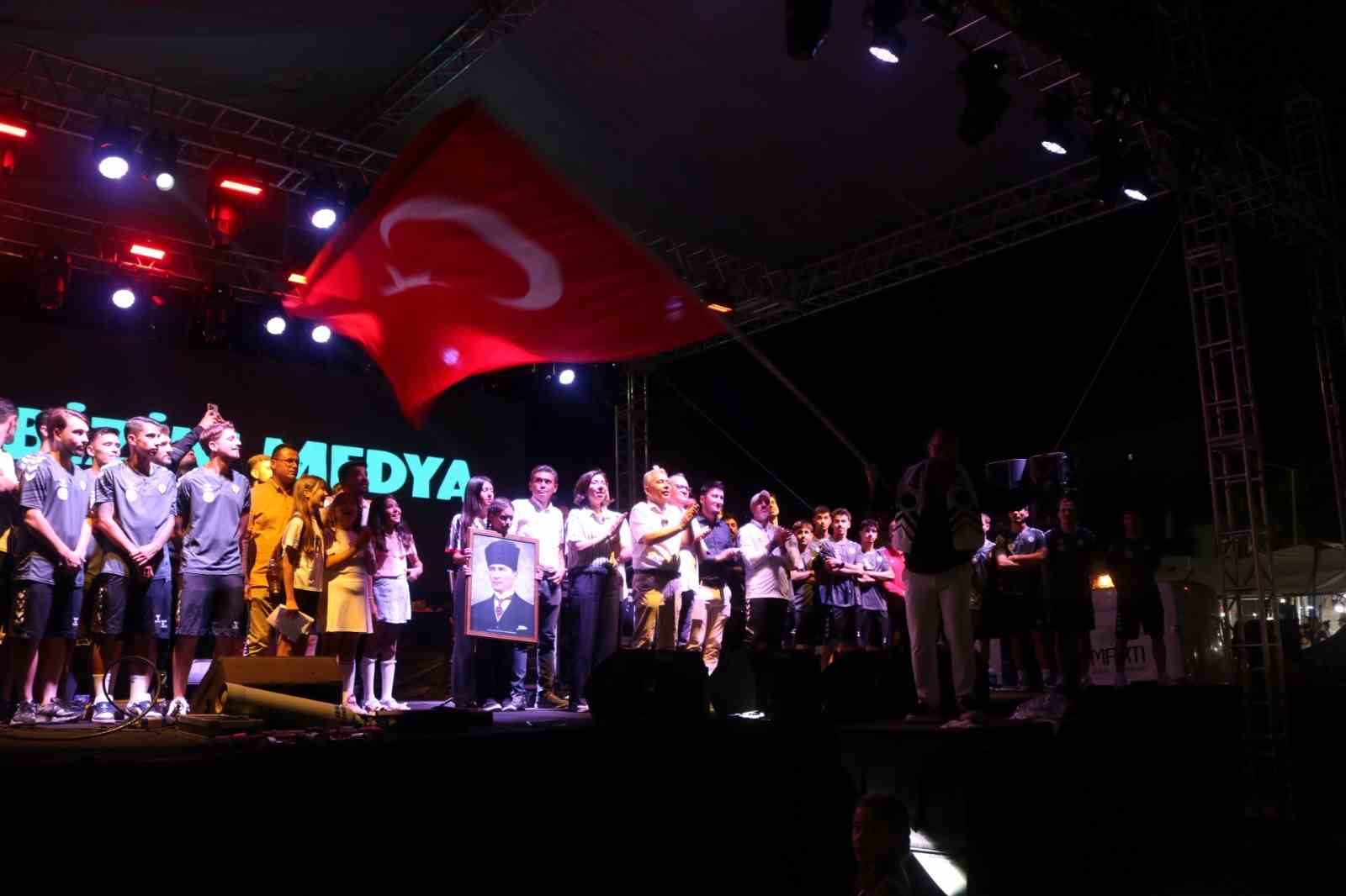 &Ccedil;al Belediyespor&rsquo;un 3. Lig hedefi festivalde a&ccedil;ıklandı