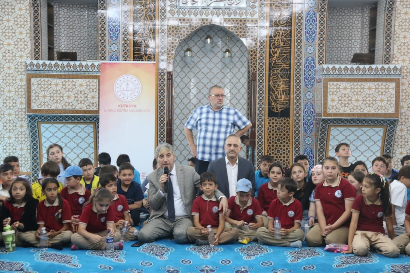 Kütahya Hira Camii’nde Çocuk Şenliği düzenlendi