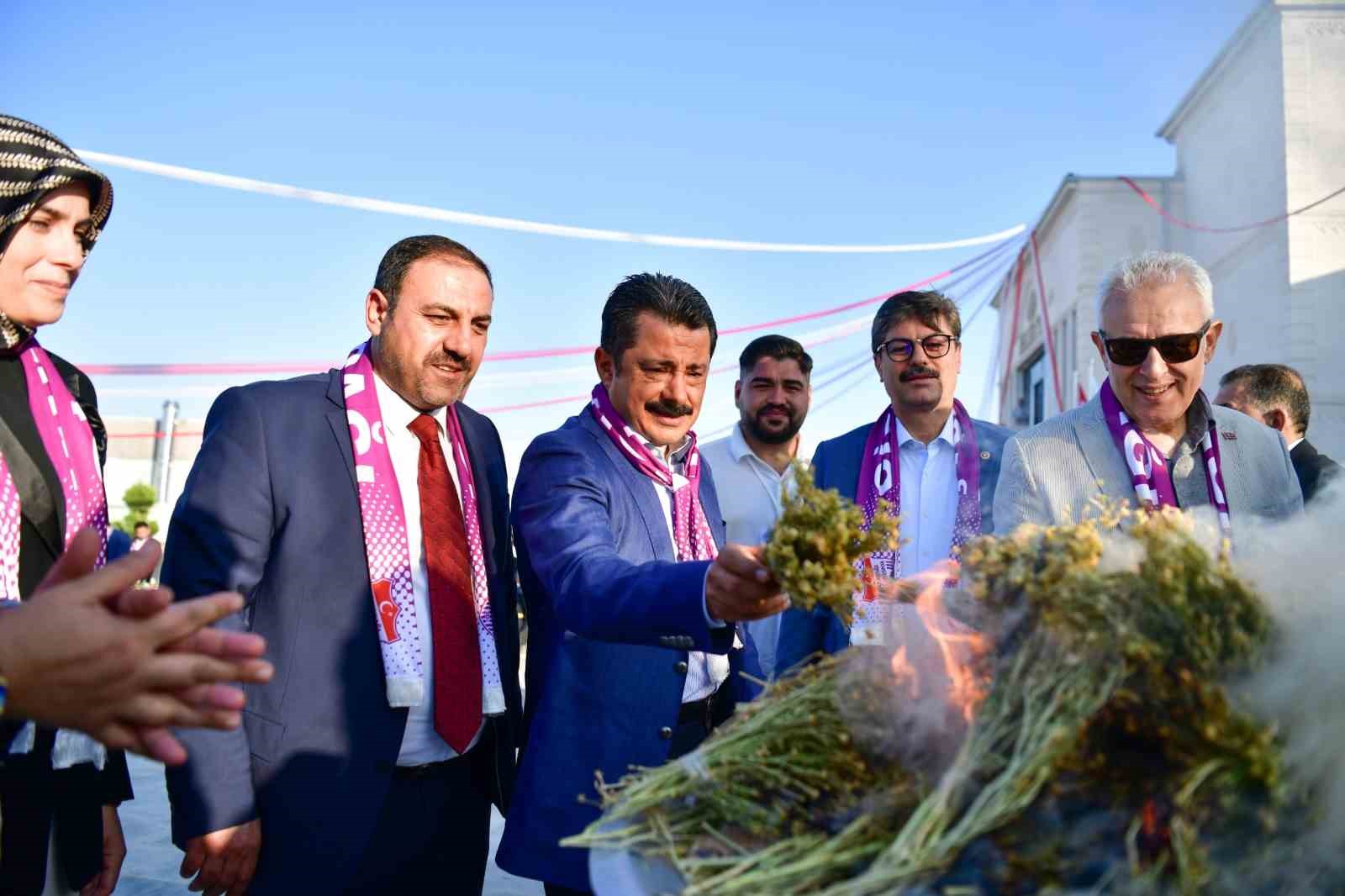 Vali Demiryürek: "Anadolu’nun her köşesi zenginlik ürünü"