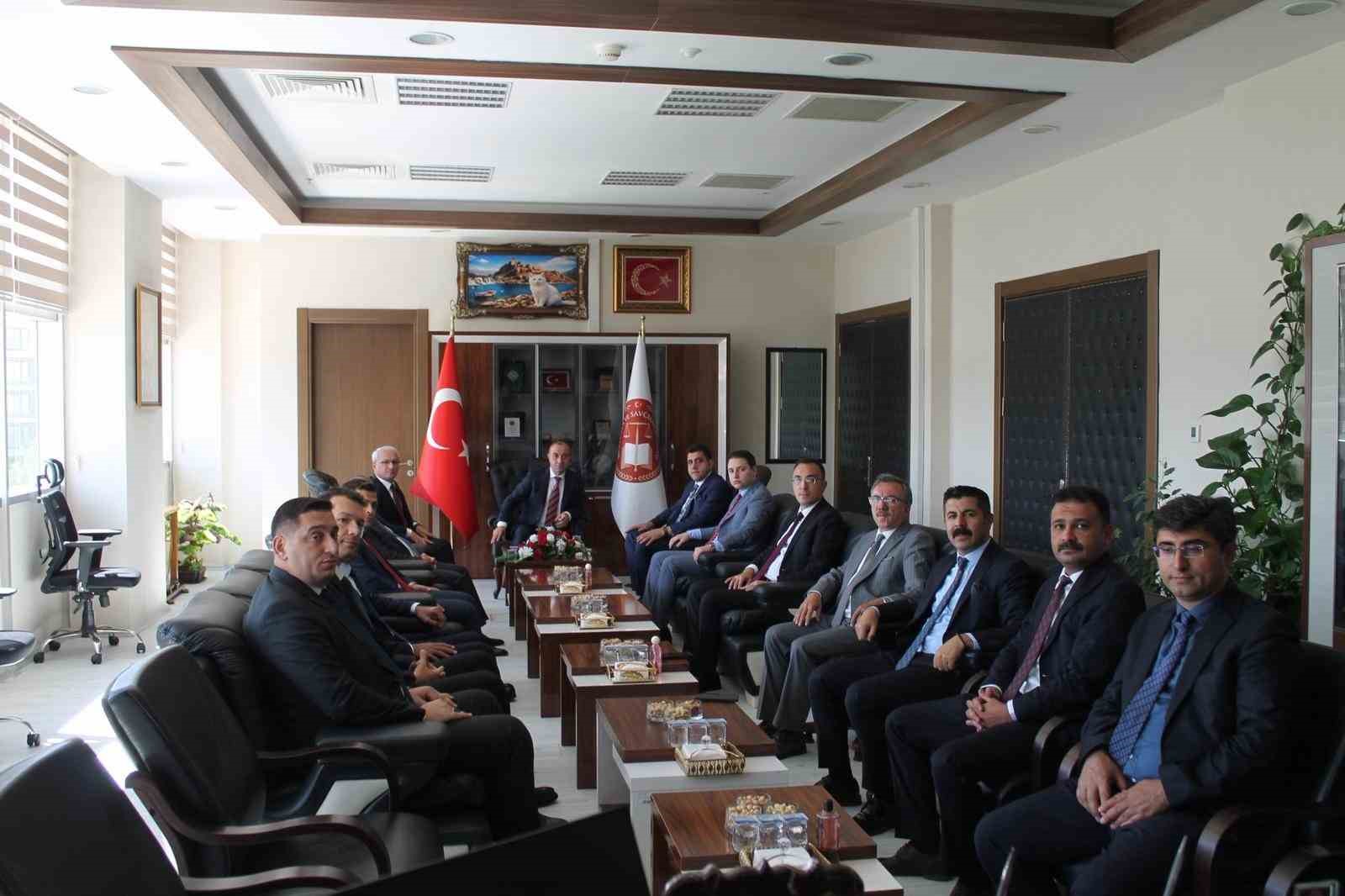 HSK &Uuml;yesi Sait &Ouml;zdemir&rsquo;den Van&rsquo;da &ouml;nemli ziyaretler