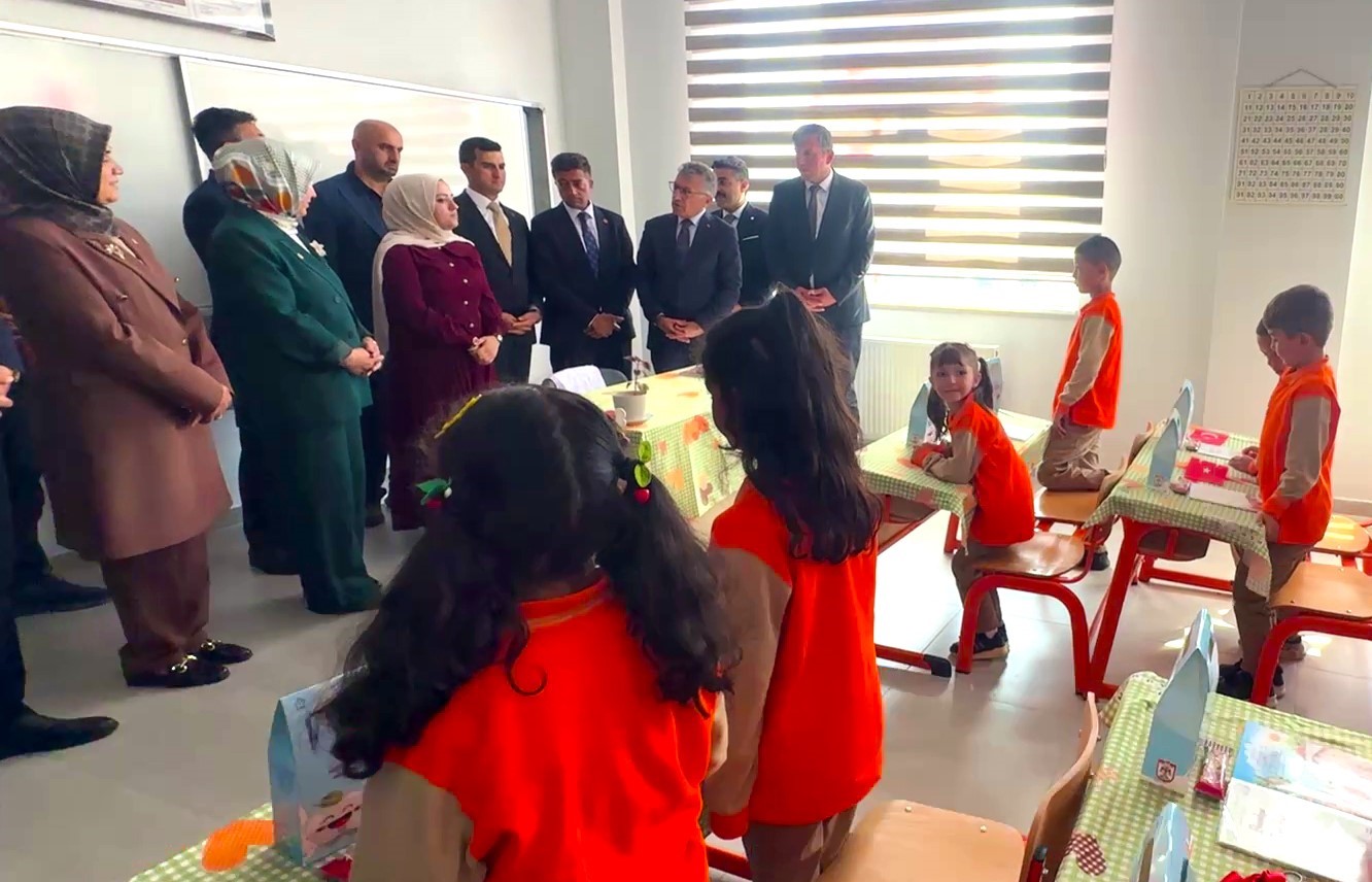 Başyayla İlköğretim okulu törenle eğitim ve öğretime başladı