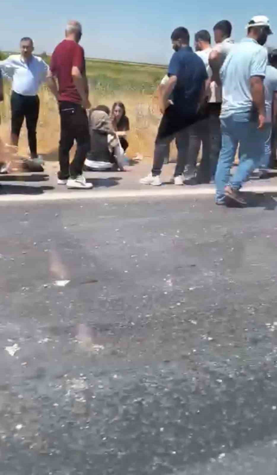 Siverek’te otomobil bankete düştü: 4 yaralı