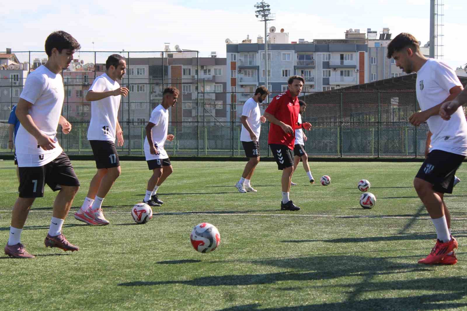 Aydınspor, ilk antrenmanına çıktı
