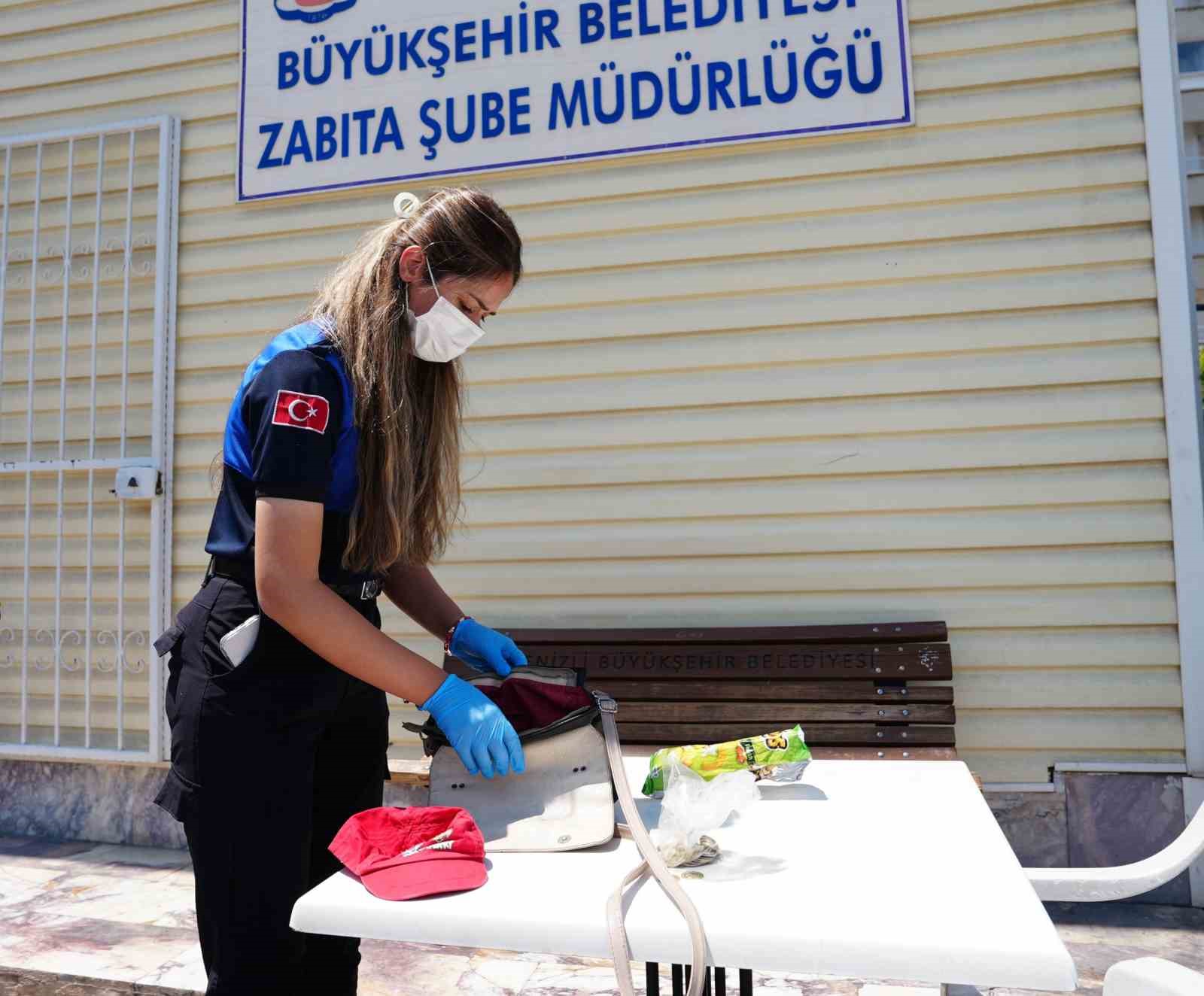 Denizli Büyükşehir zabıtası dilencilere geçit vermiyor