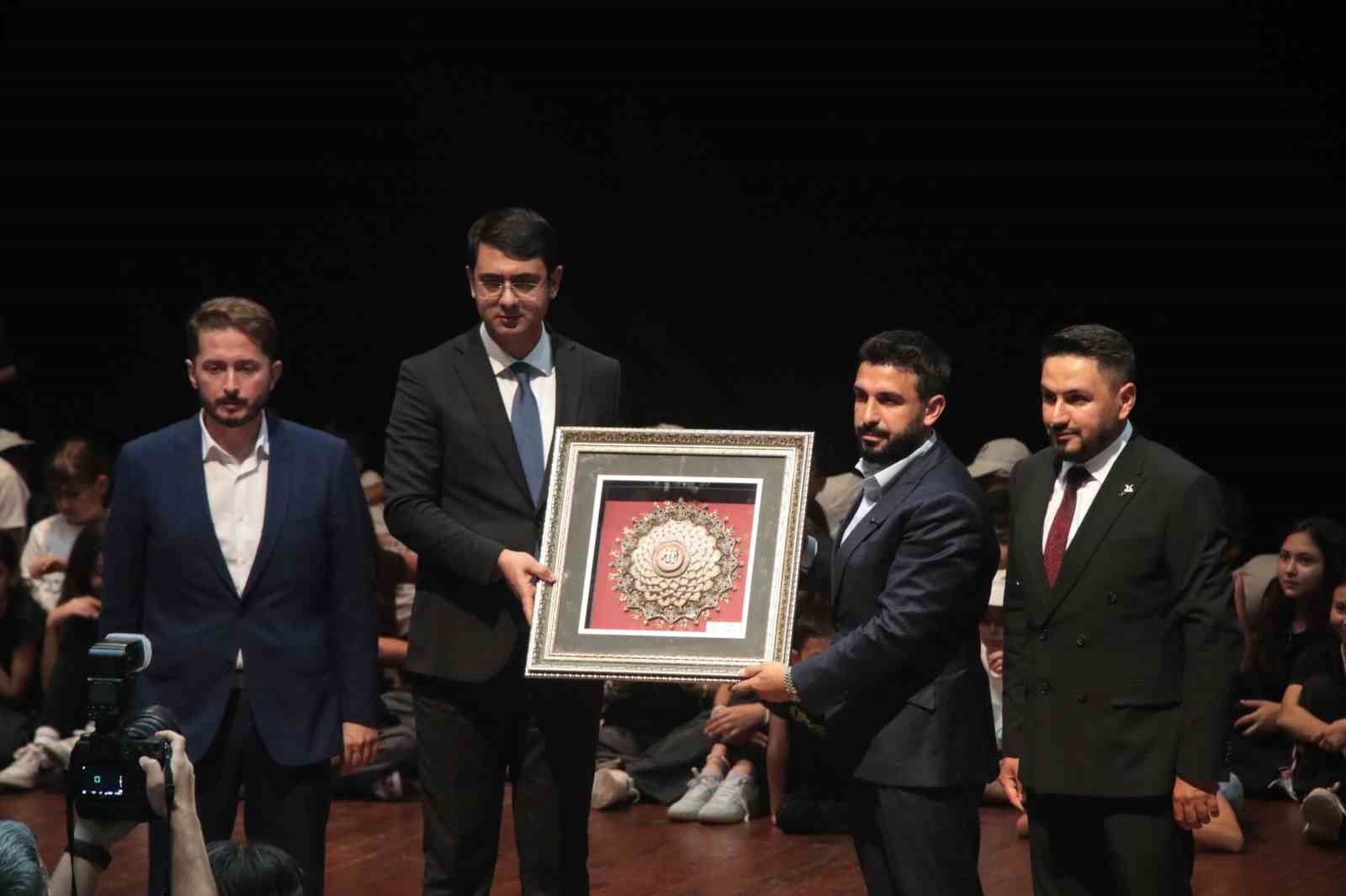 Uşak’ta TÜGVA yaz okulları sona erdi