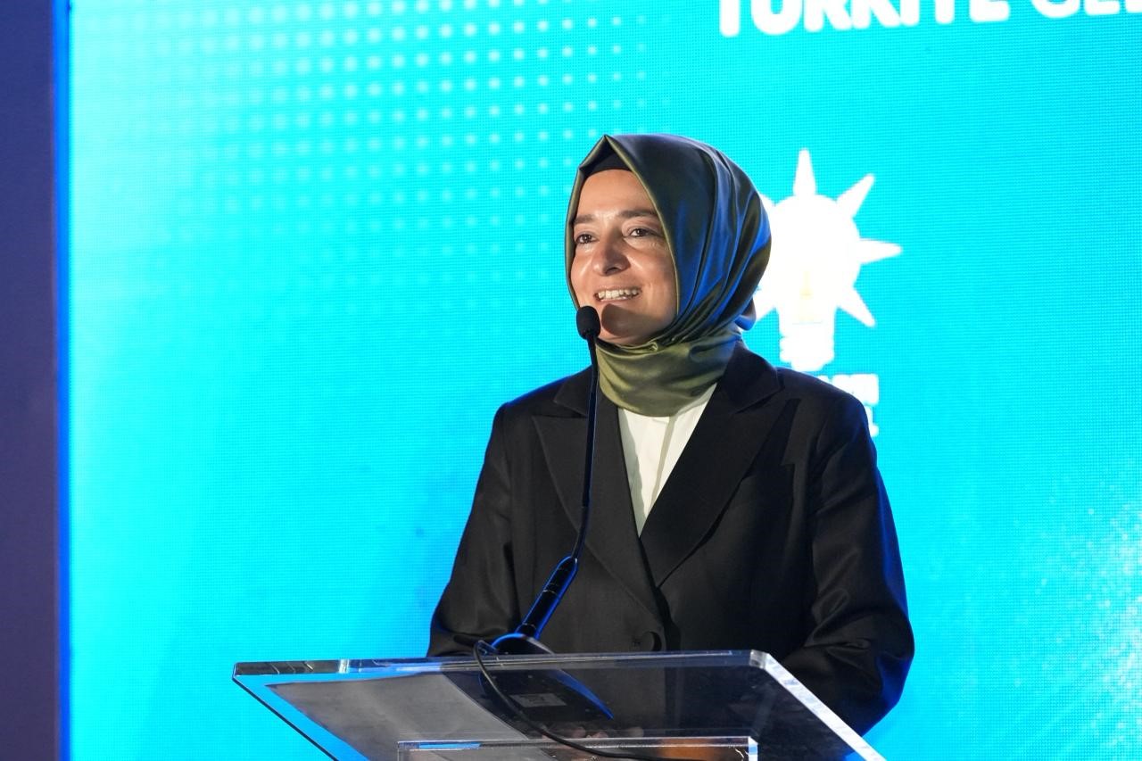 AK Parti’nin 25. yılında ebediyete irtihal eden teşkilat mensupları dualarla anıldı