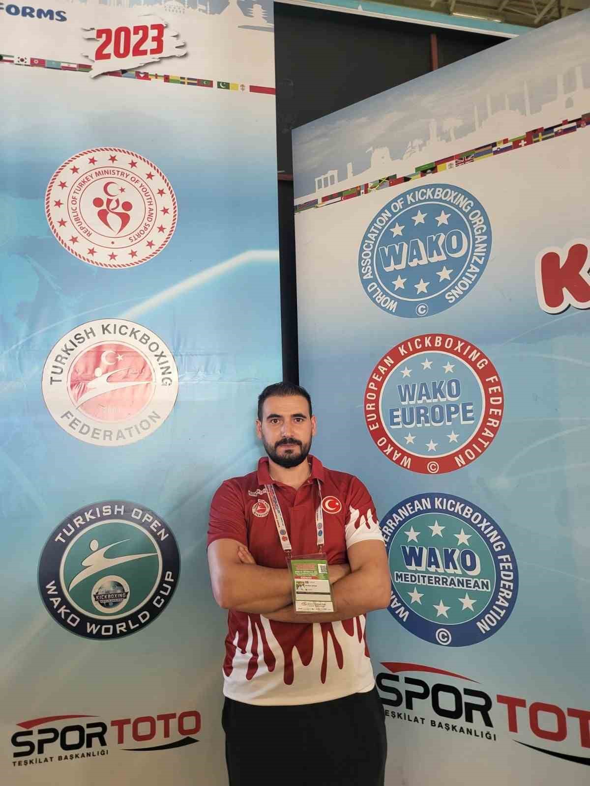 Oltulu milli takım antren&ouml;r&uuml; Ekrem Kesgin&rsquo;e İtalya&rsquo;da D&uuml;nya şampiyonası g&ouml;revi