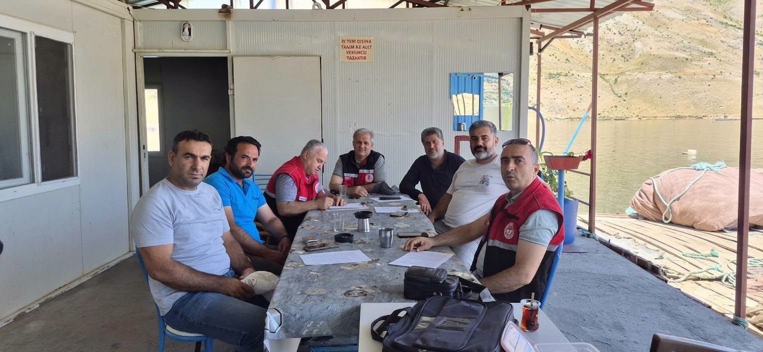 Su &uuml;r&uuml;nleri yetiştiricilik tesislerinde denetim ve bilgilendirme &ccedil;alışması