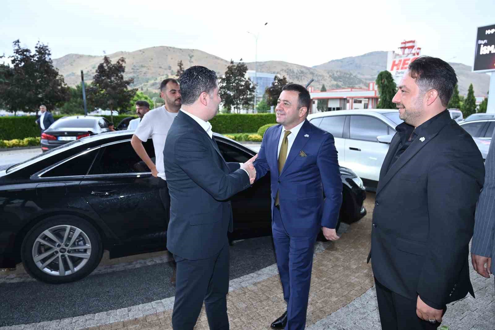 MHP Genel Başkan Yardımcısı &Ouml;zdemir, Kayseri OSB&rsquo;yi ziyaret etti