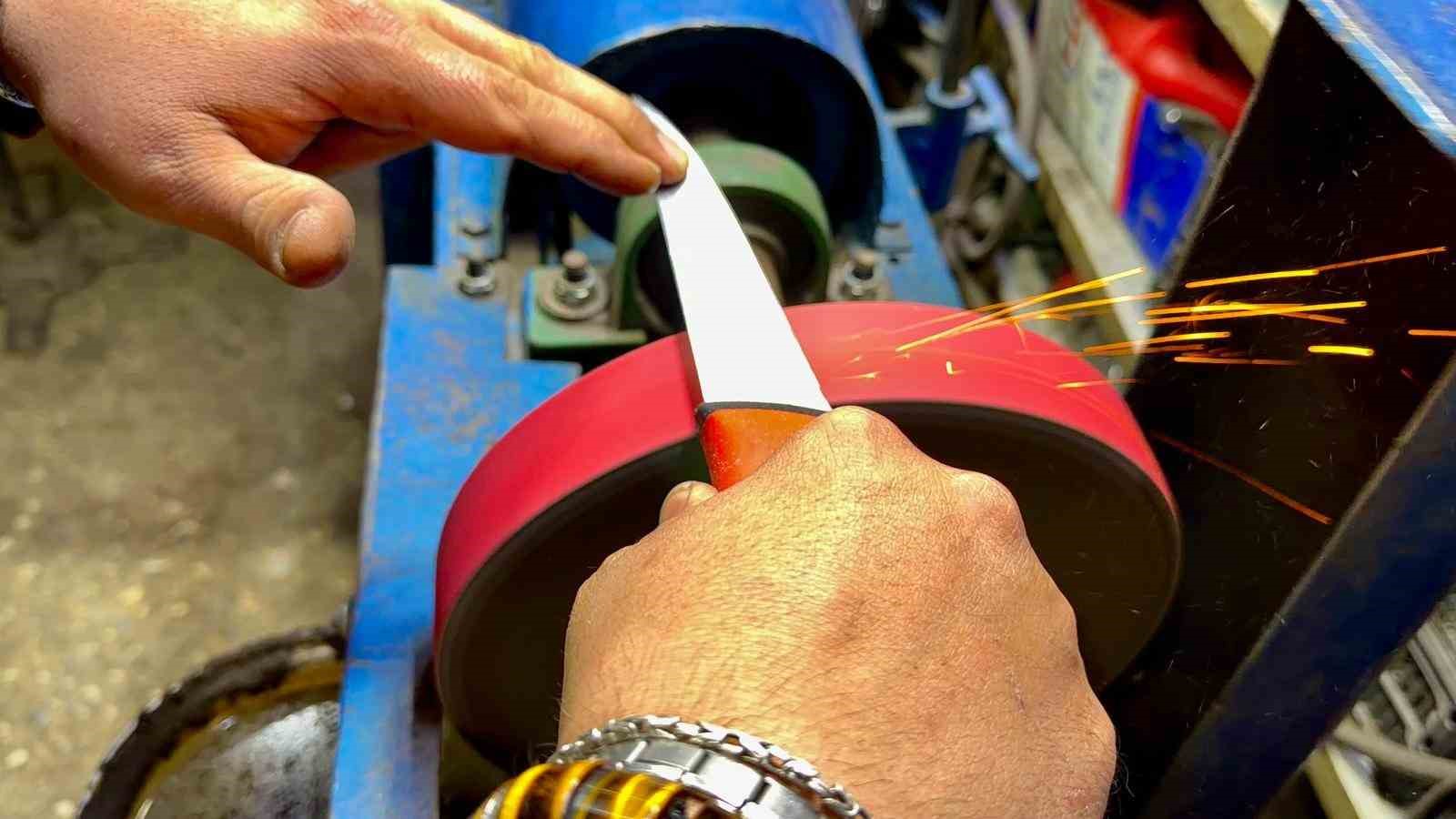 Bıçakçılardan kurban hareketliliği sürüyor