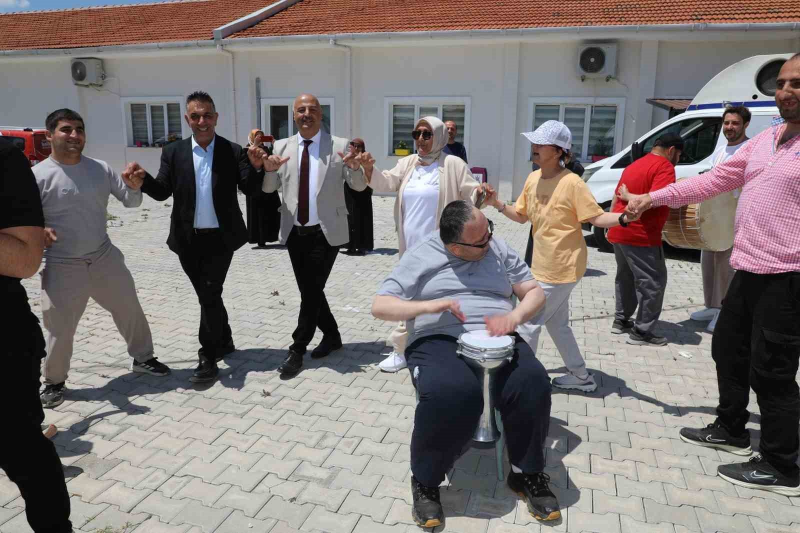 Şehzadeler Engelsiz Yaşam Merkezi’nde anlamlı buluşma