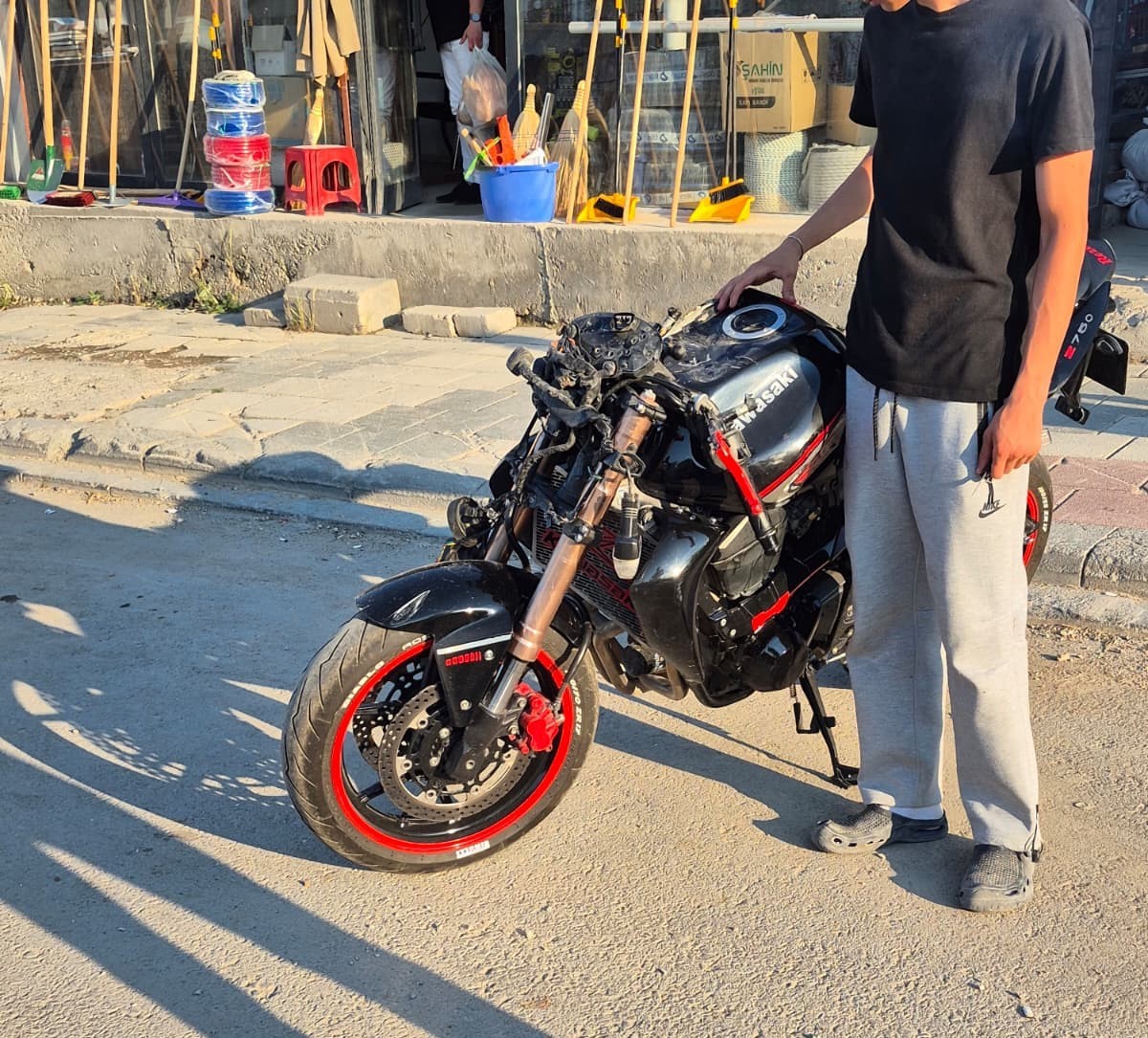 Akçadağ’da otomobil ile motosiklet çarpıştı: 2 yaralı