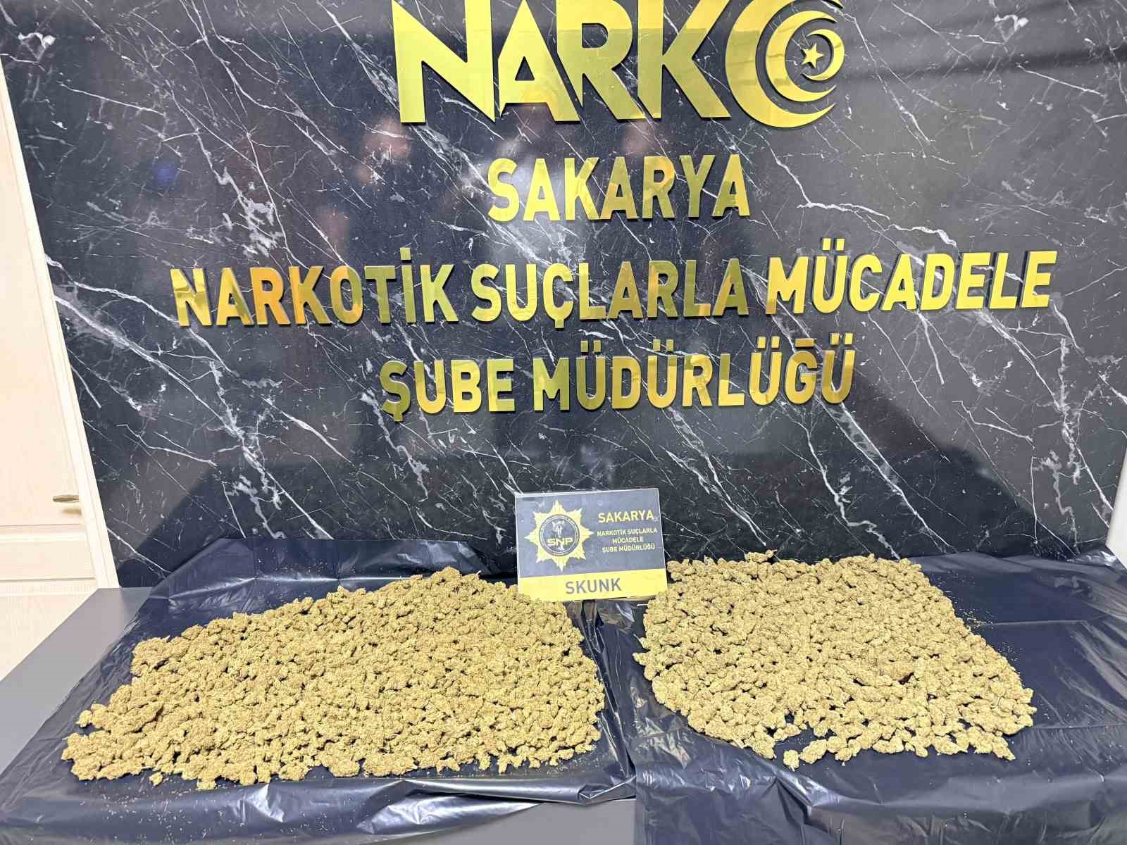 Sakarya’nın 3 ilçesinde "Sokaklar Güvende" operasyonu: 3 tutuklama