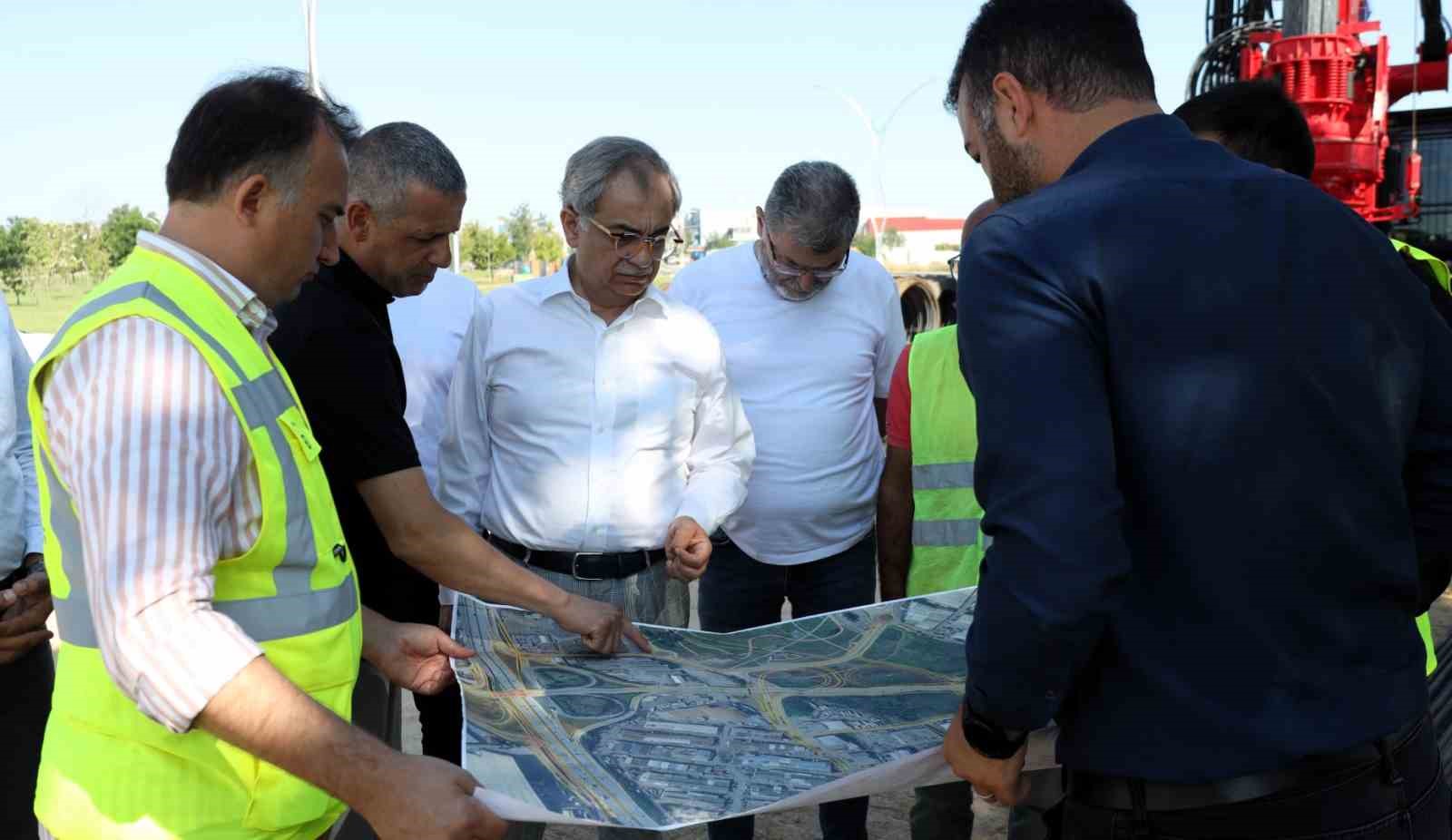 Hayri Baraçlı projeleri yerinde inceledi