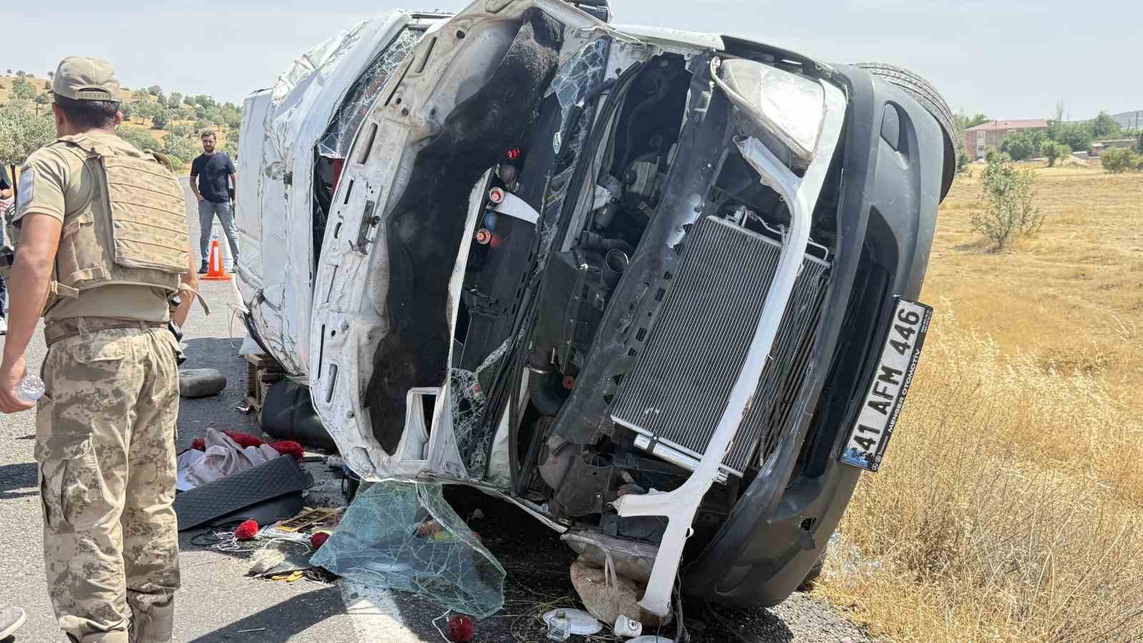 Diyarbakır’da minibüs kazasında ölü sayısı 7’ye yükseldi
