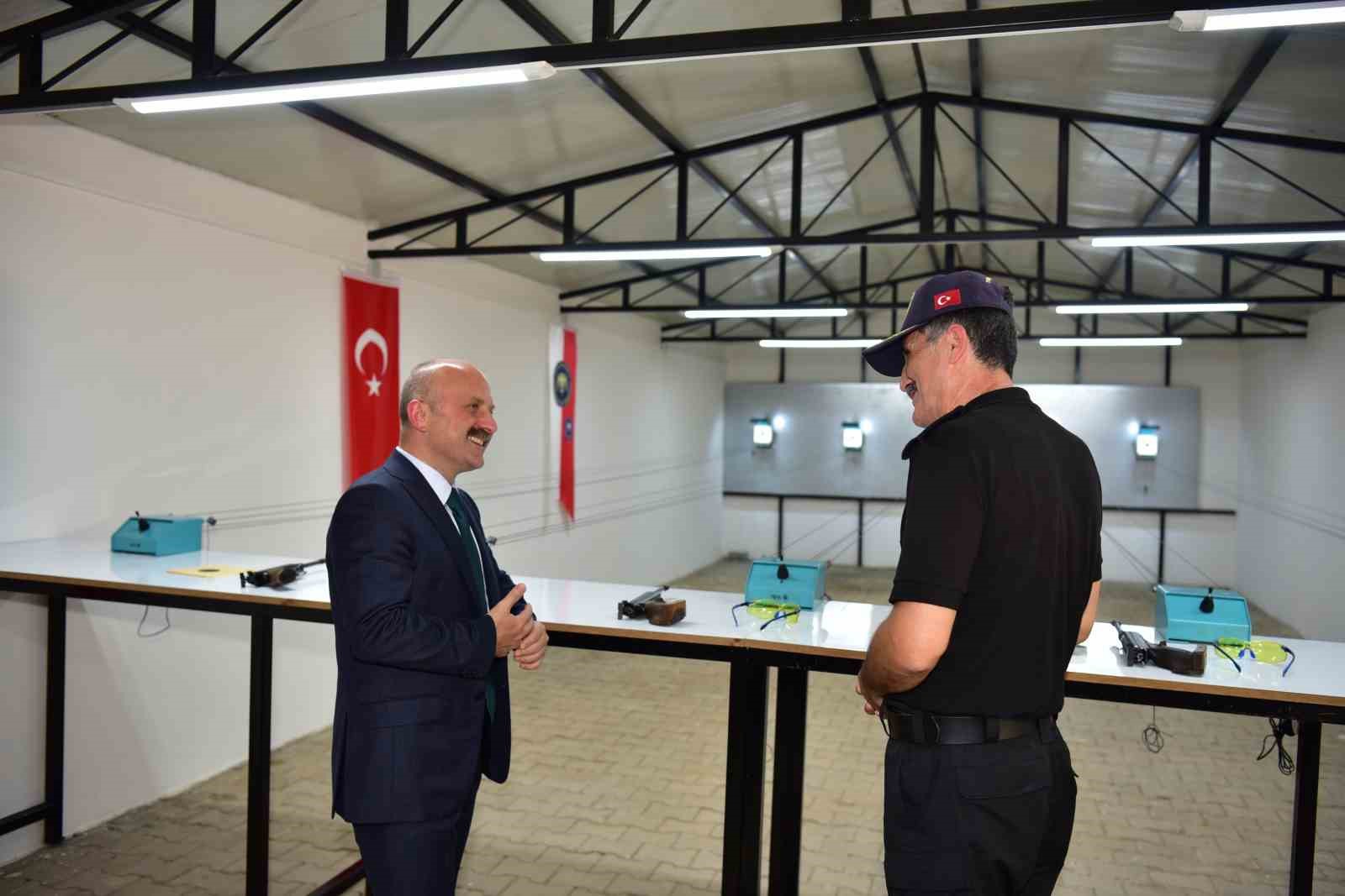 Vali Varol, Polis Meslek Yüksekokulu’nda incelemelerde bulundu