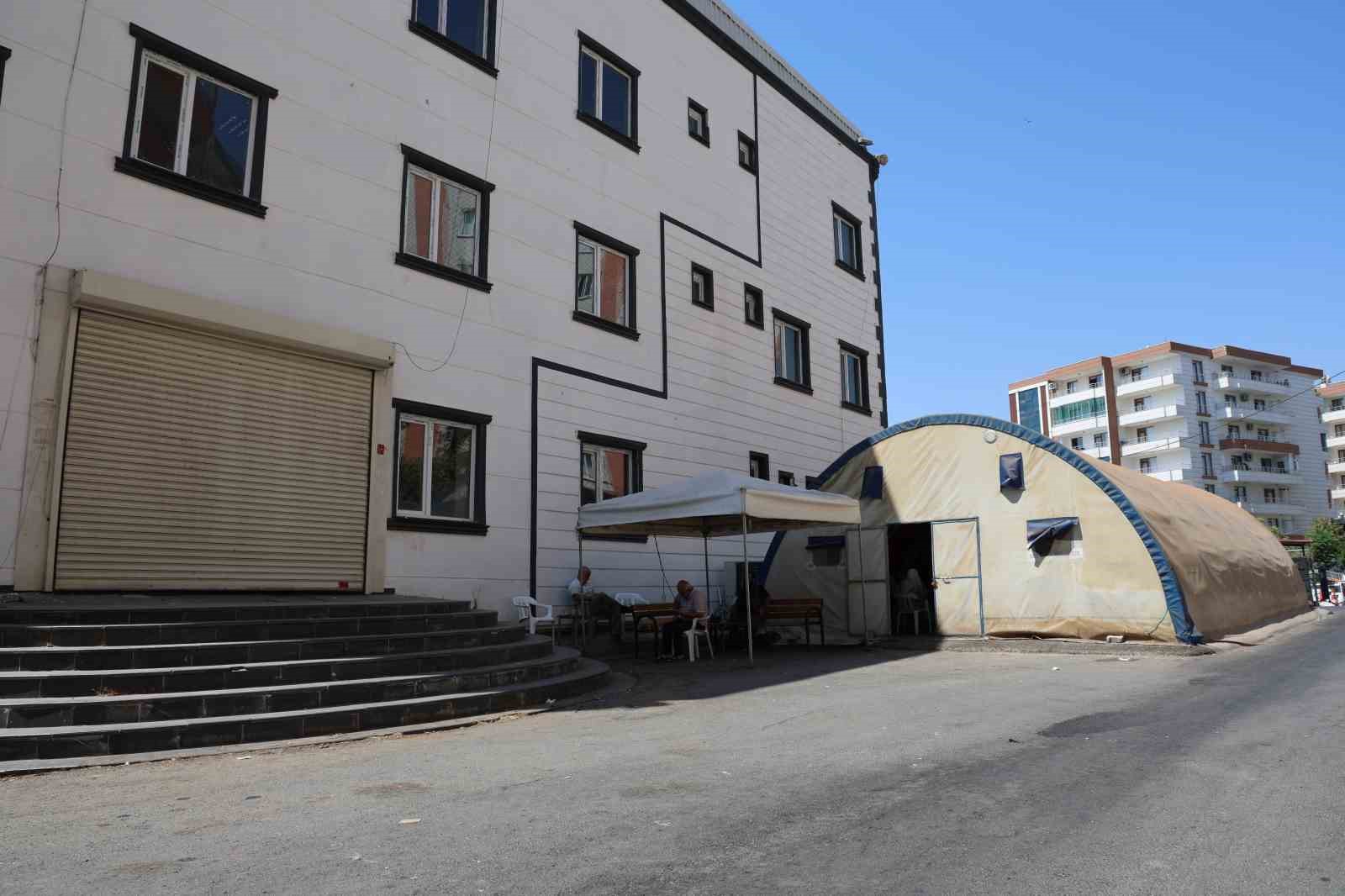 Diyarbakır anneleri PKK ve uzantısı YPG-SDG’nin feshini değerlendirdi