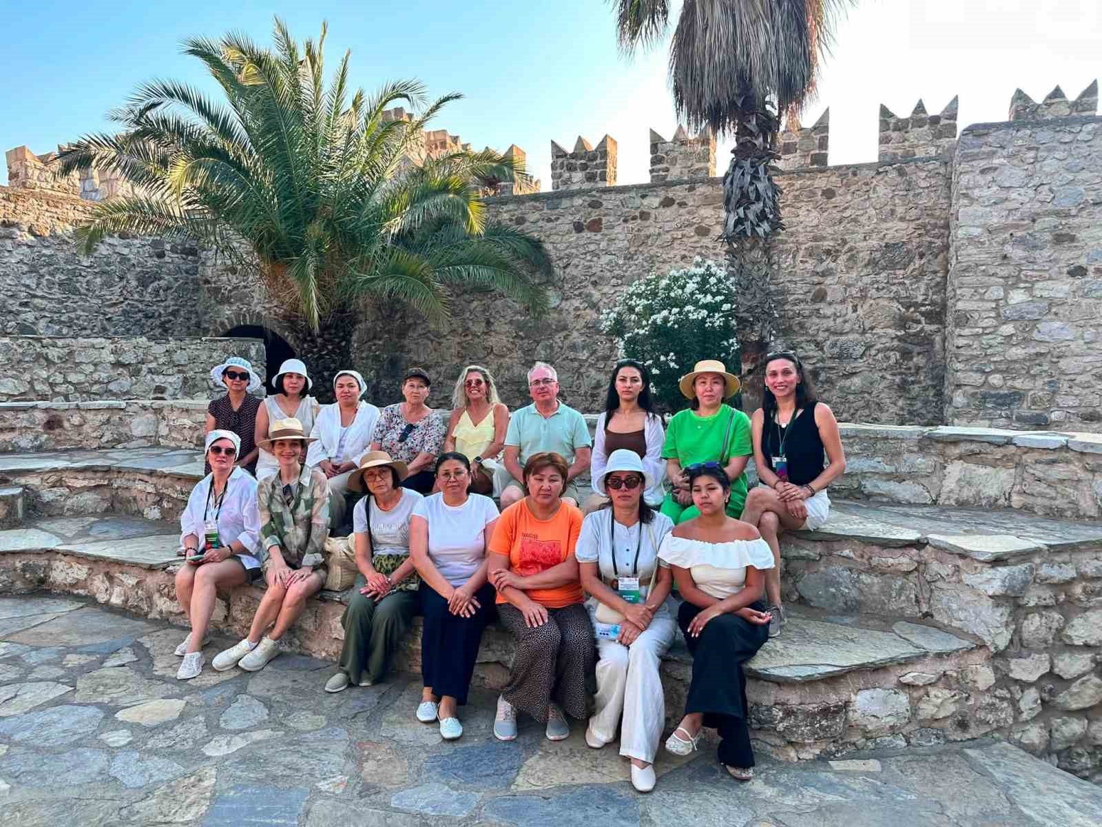 Muğla, Kazakistanlı öğretmenleri ağırlıyor