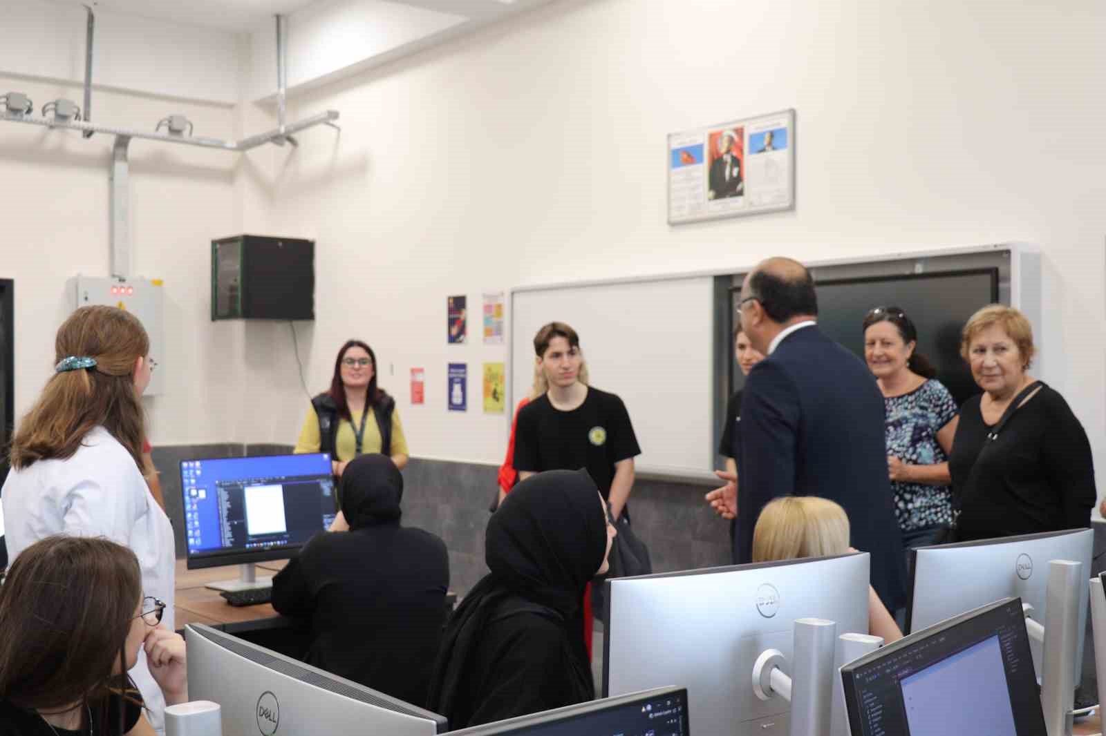 Demirtaşpaşa MTAL, Macaristan’dan gelen eğitim heyetini ağırladı