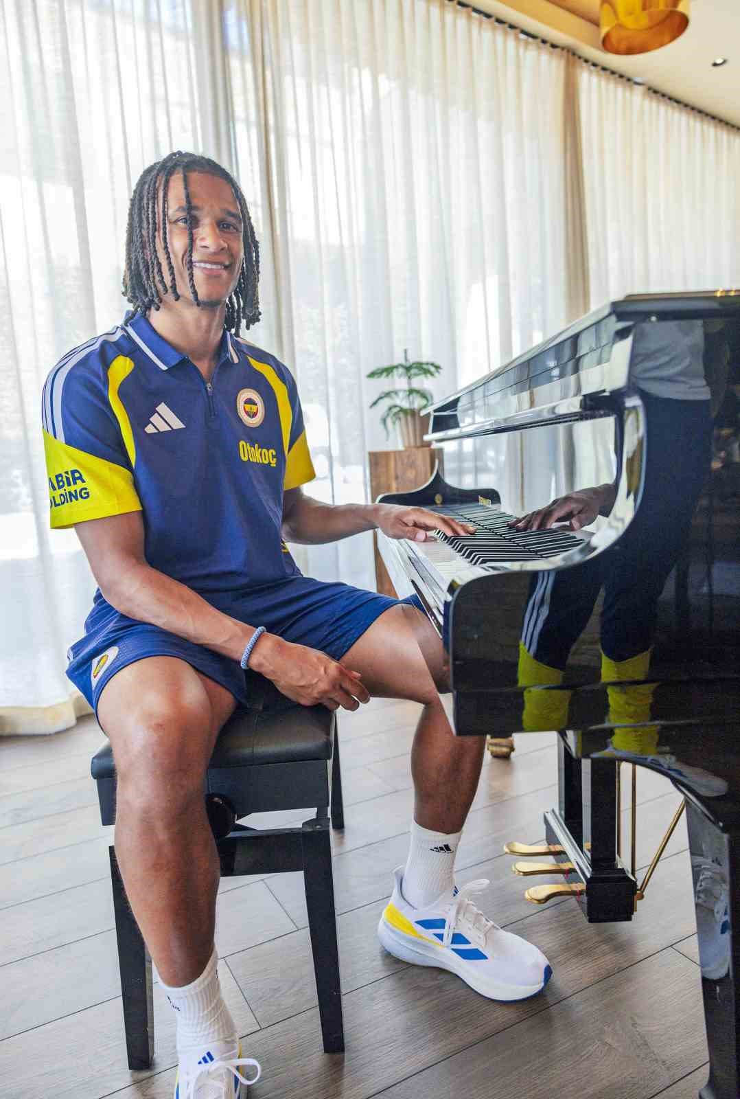 Nathan Ake: "Buraya gelmek benim i&ccedil;in kolay bir karar oldu"