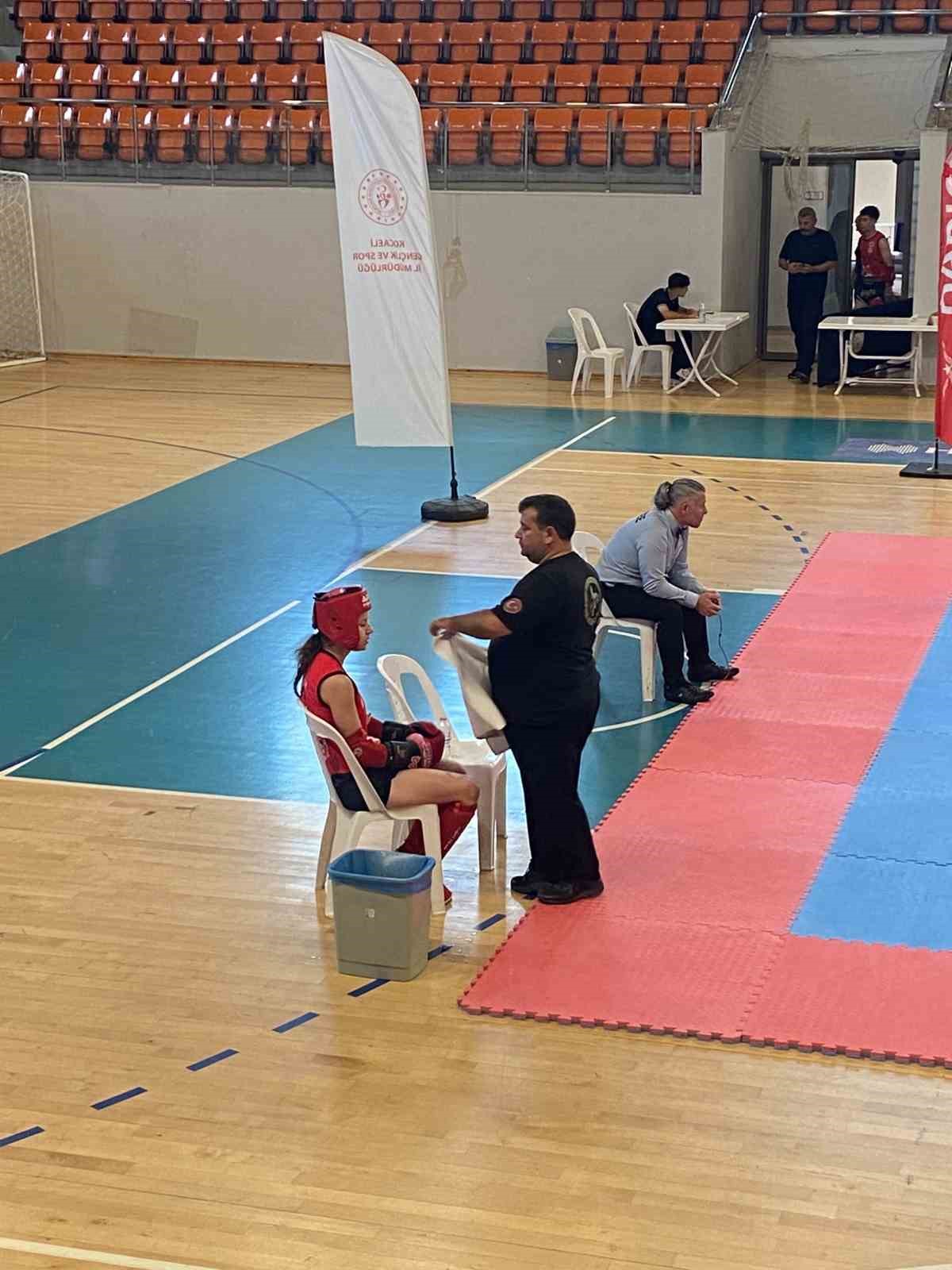 Manisalı muaythaiciler Türkiye Şampiyonası’na damga vurdu