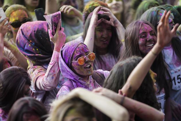 Ankaralılar renkli koşu festivalinde doyasıya eğlendi