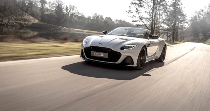 Aston Martin'in En Hızlı Üstü Açık Modeli Tanıtıldı